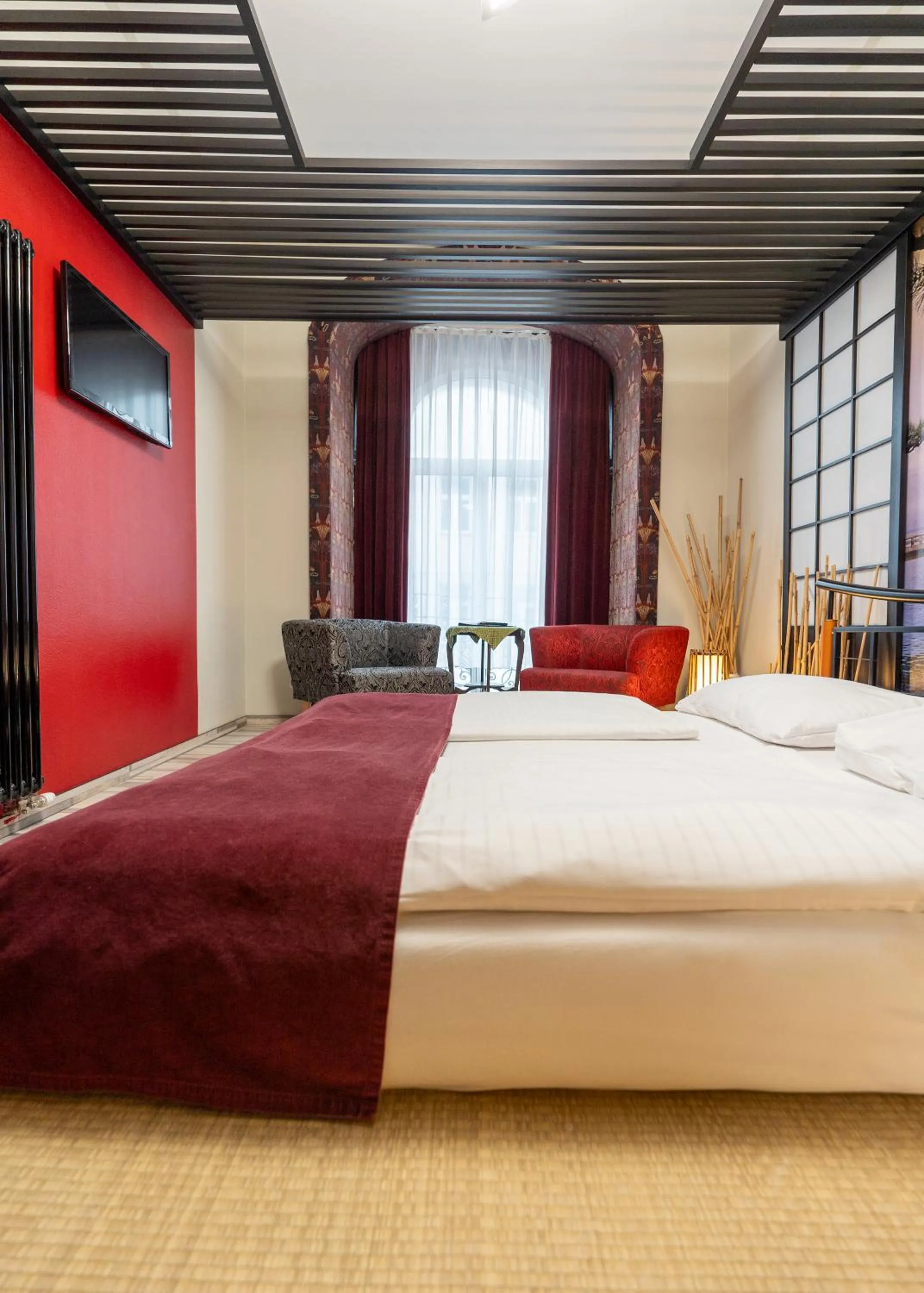 Bed in Hotel Urania