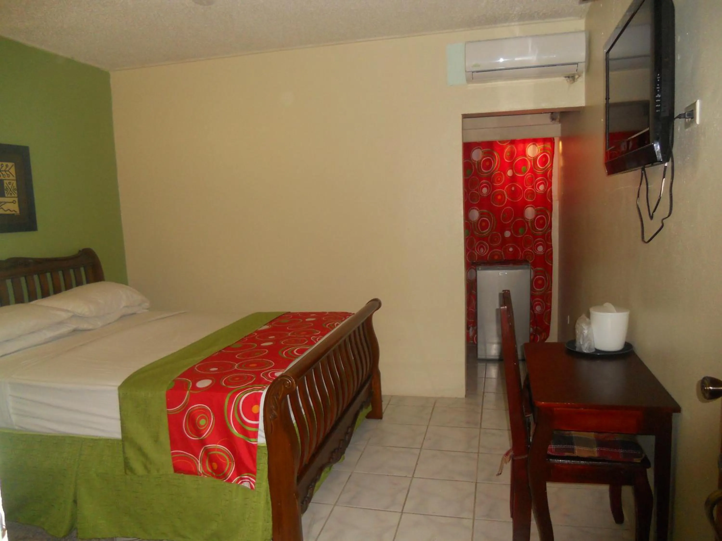 Bed in Seaview Inn