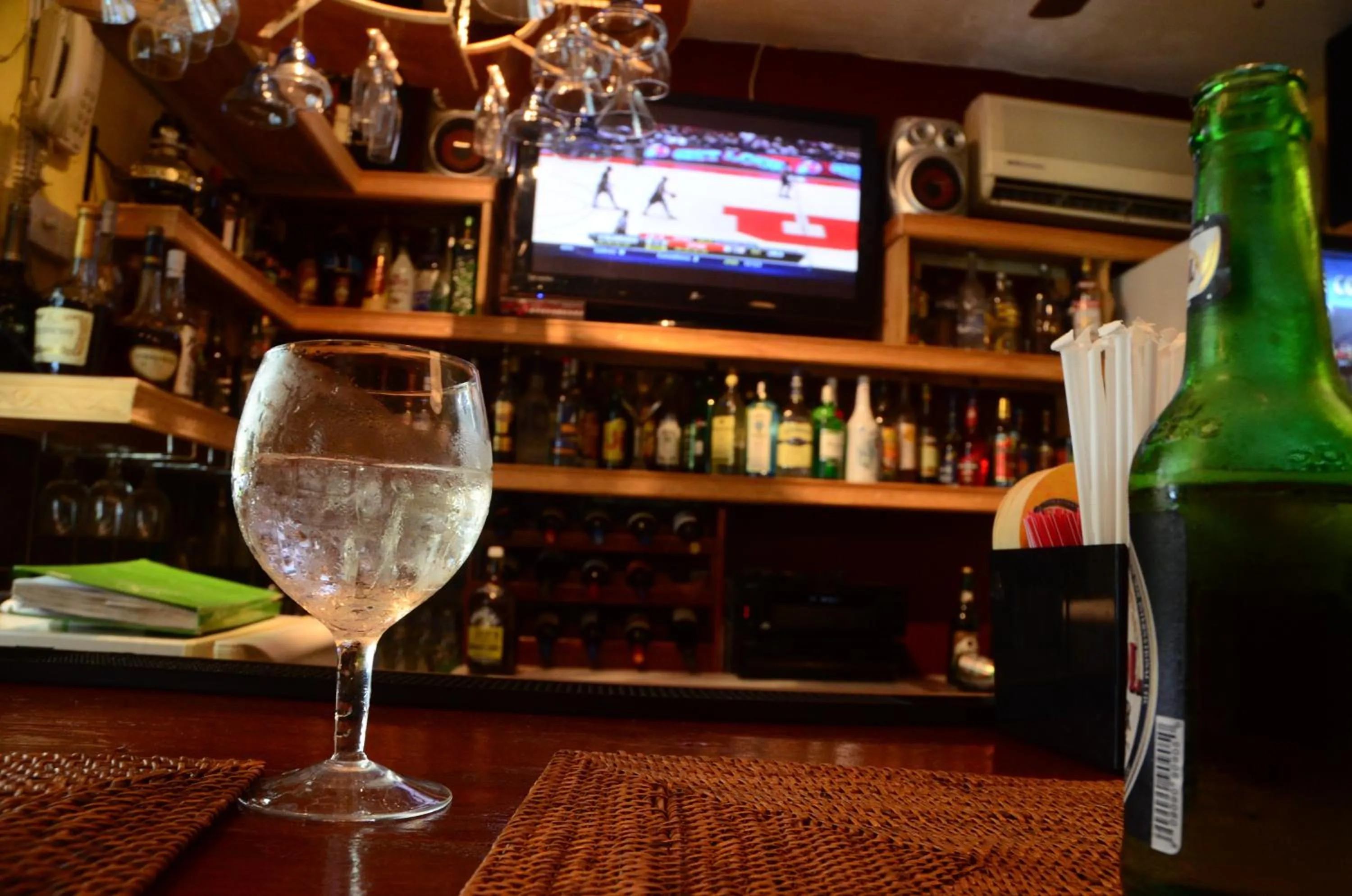 Drinks in Seaview Inn
