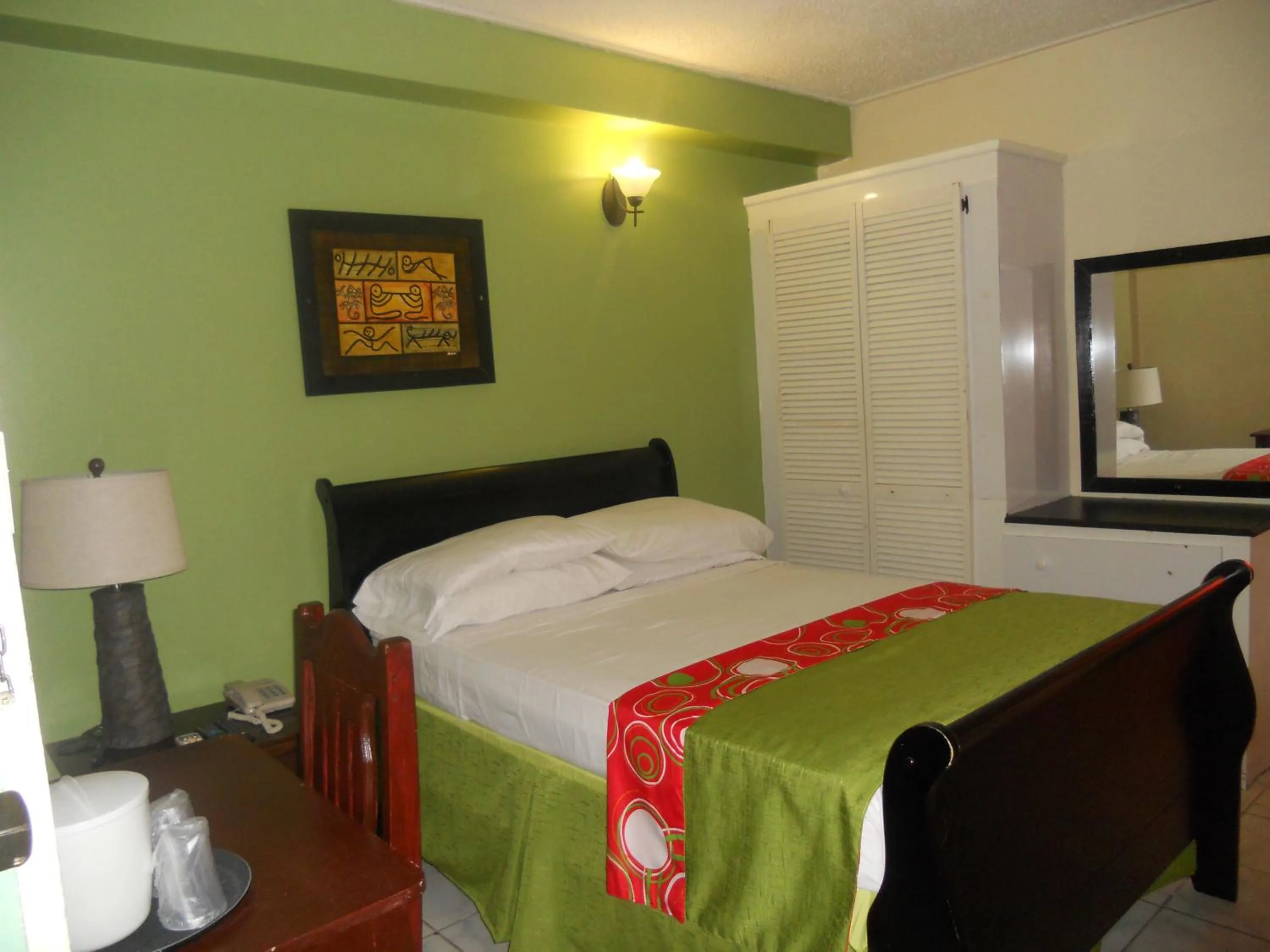 Bed in Seaview Inn