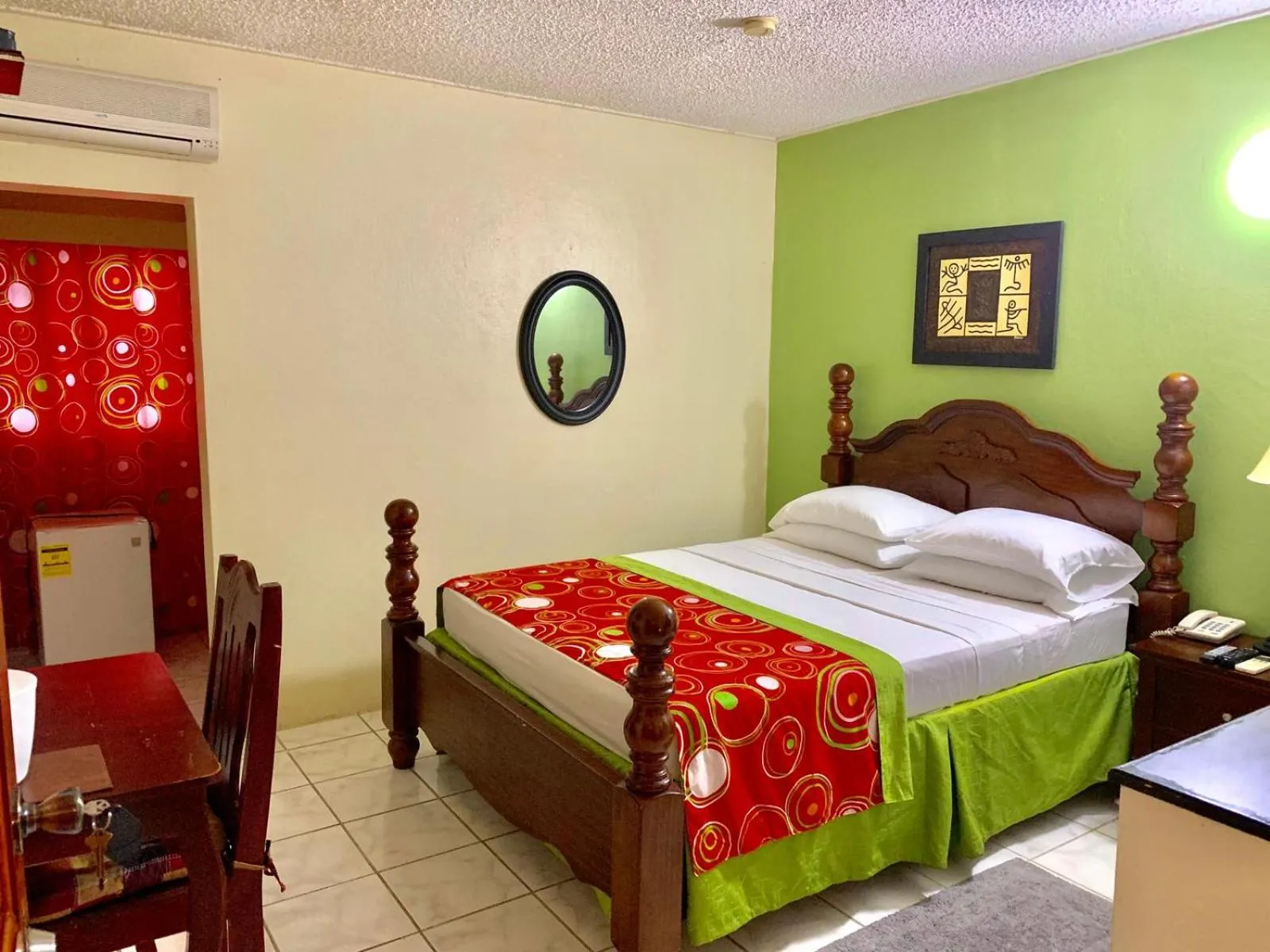 Bed in Seaview Inn
