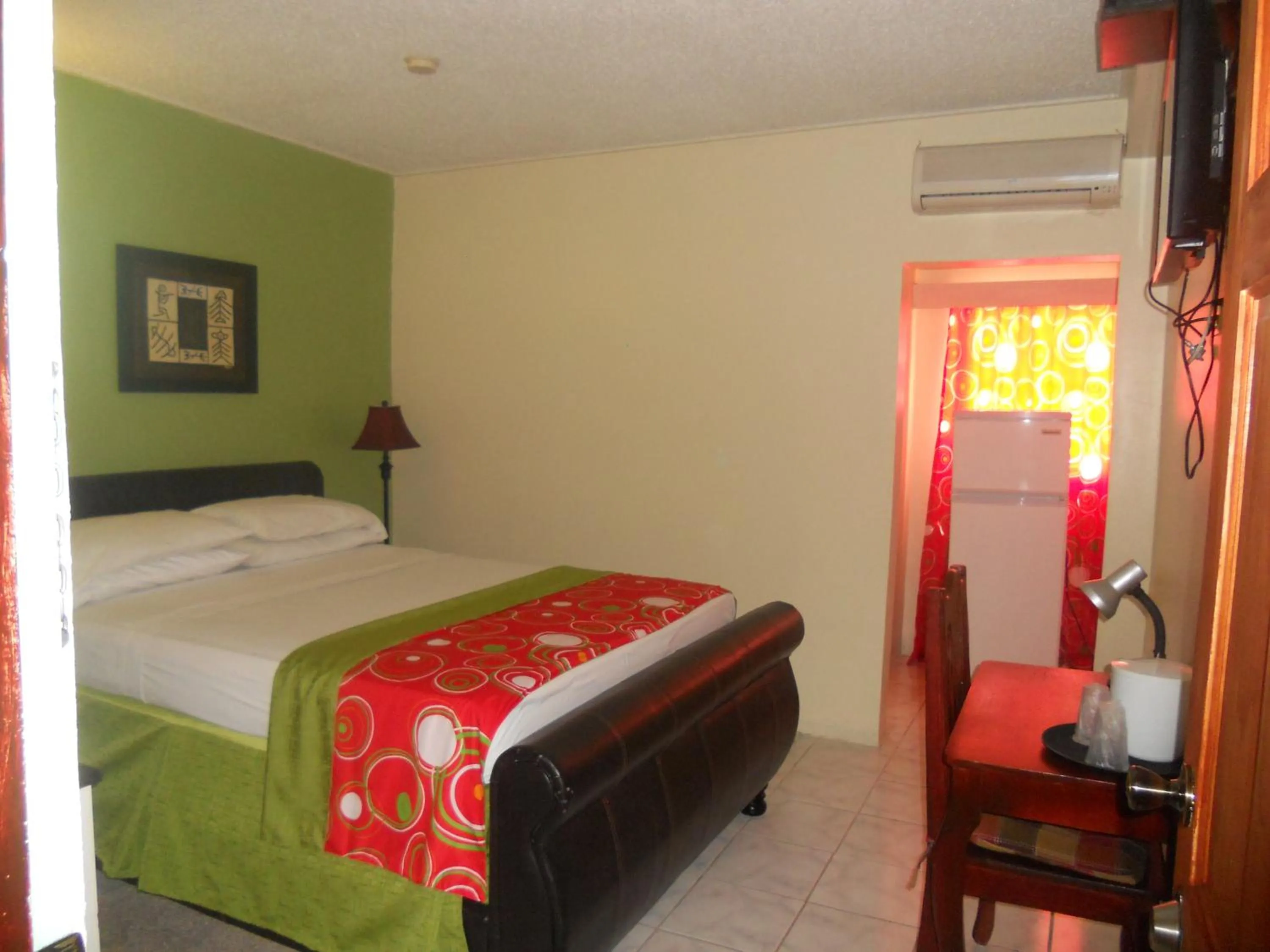 Bed in Seaview Inn
