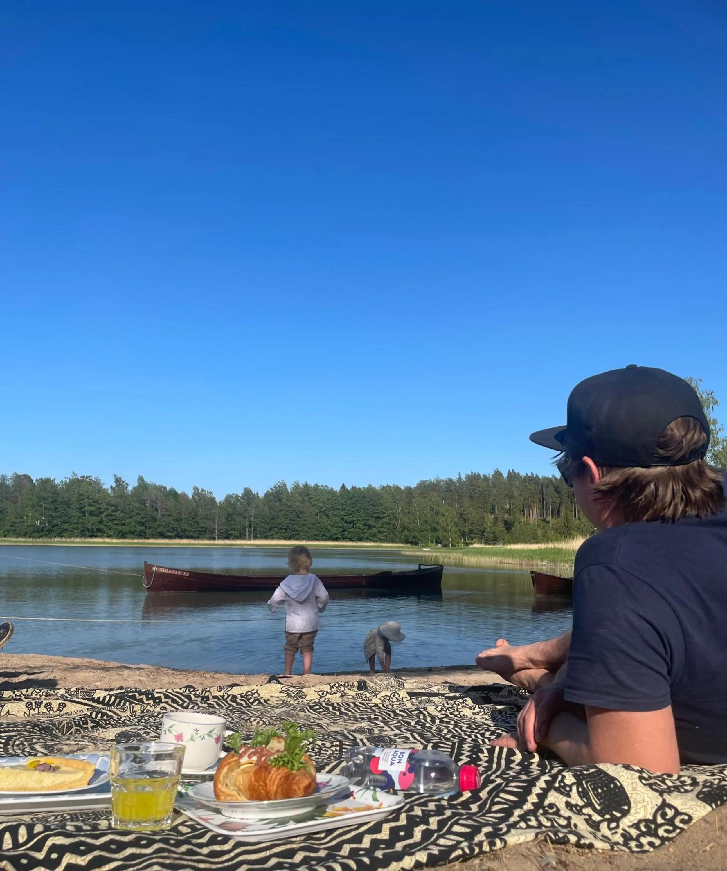 Restaurant/places to eat in Poukama