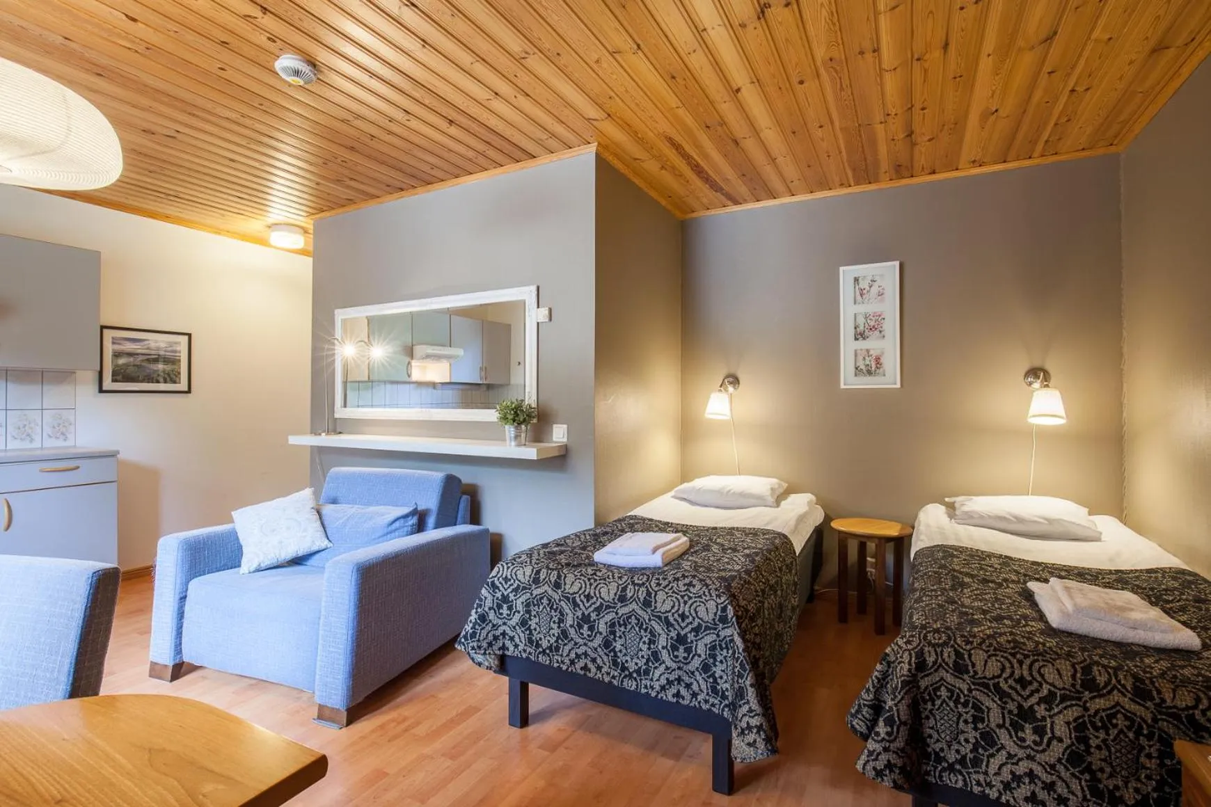 TV and multimedia, Bed in Poukama