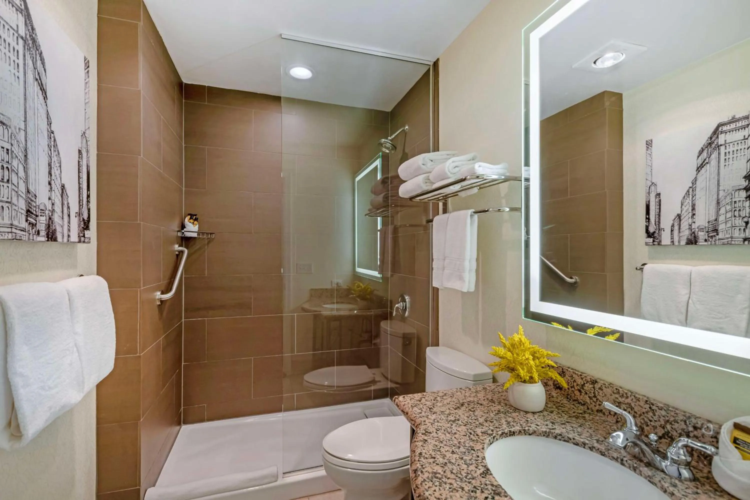 Bathroom in Best Western Plus Hawthorne Terrace Hotel