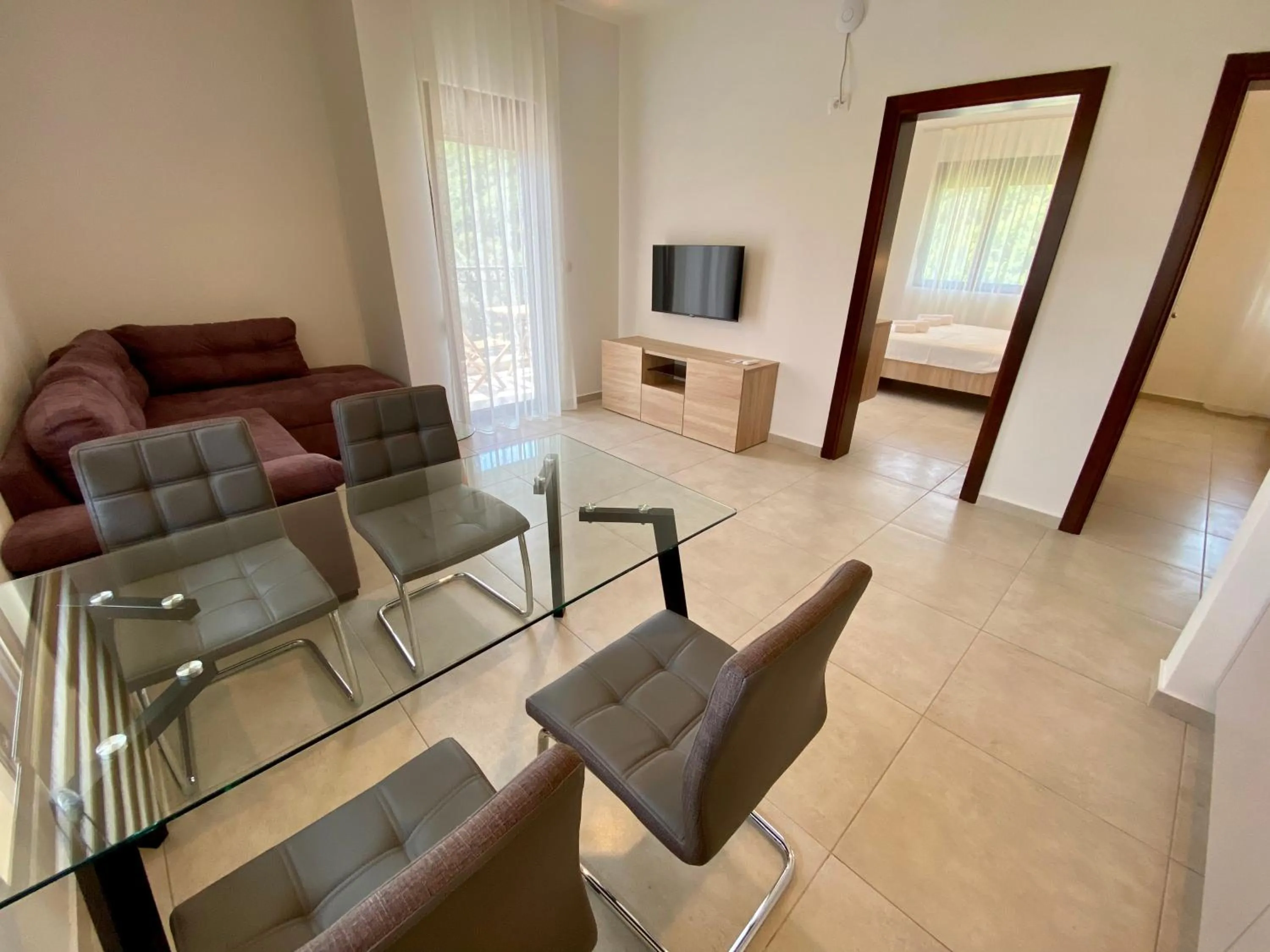 TV and multimedia in Villa Dolphin Apartments