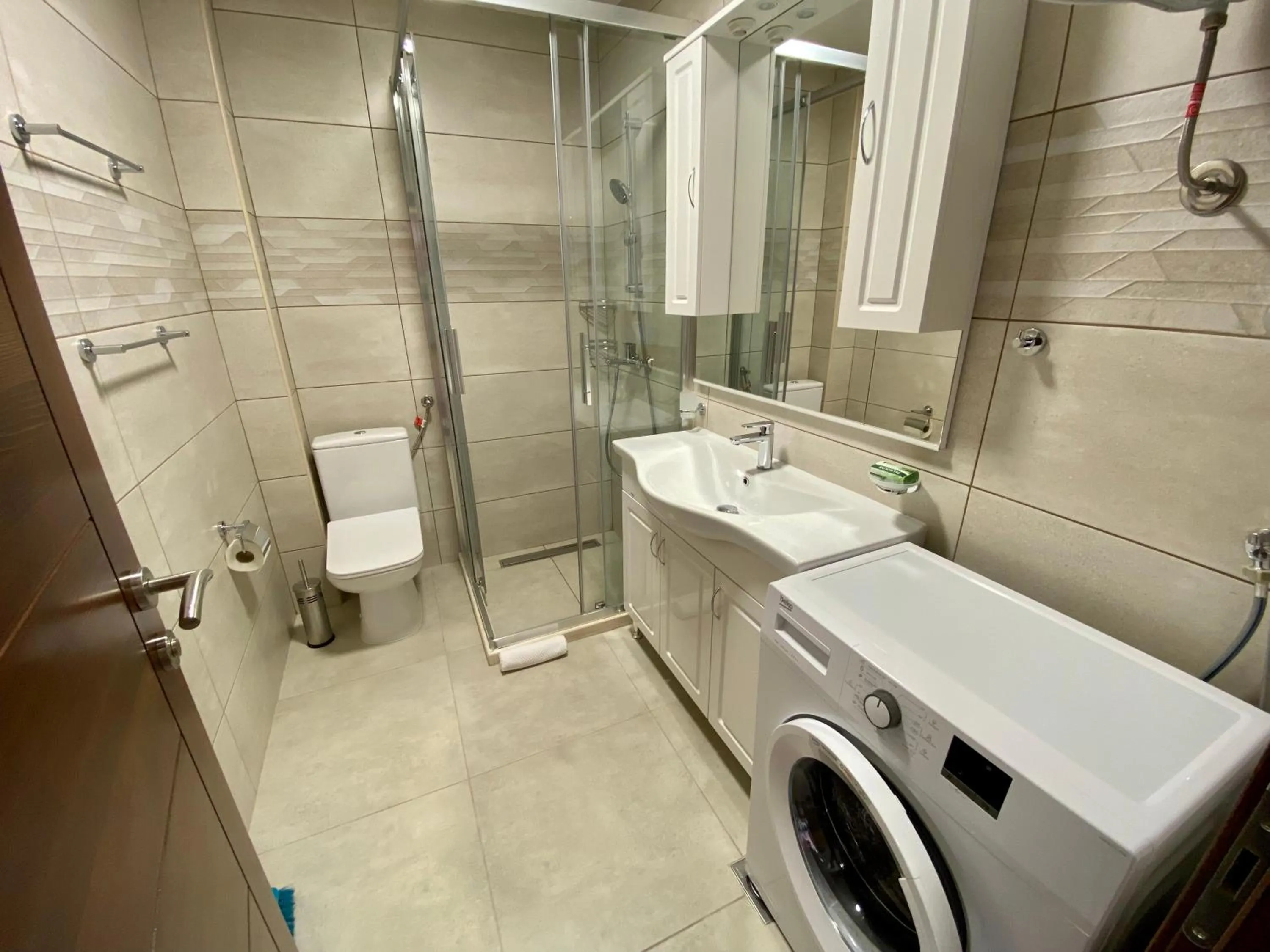 Bathroom in Villa Dolphin Apartments