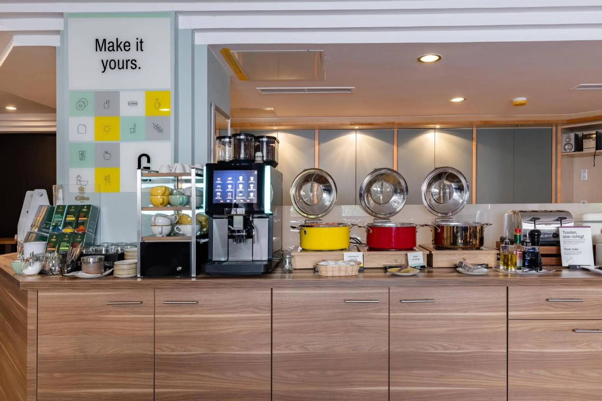 Breakfast in Garner Hotel Stuttgart City Centre by IHG