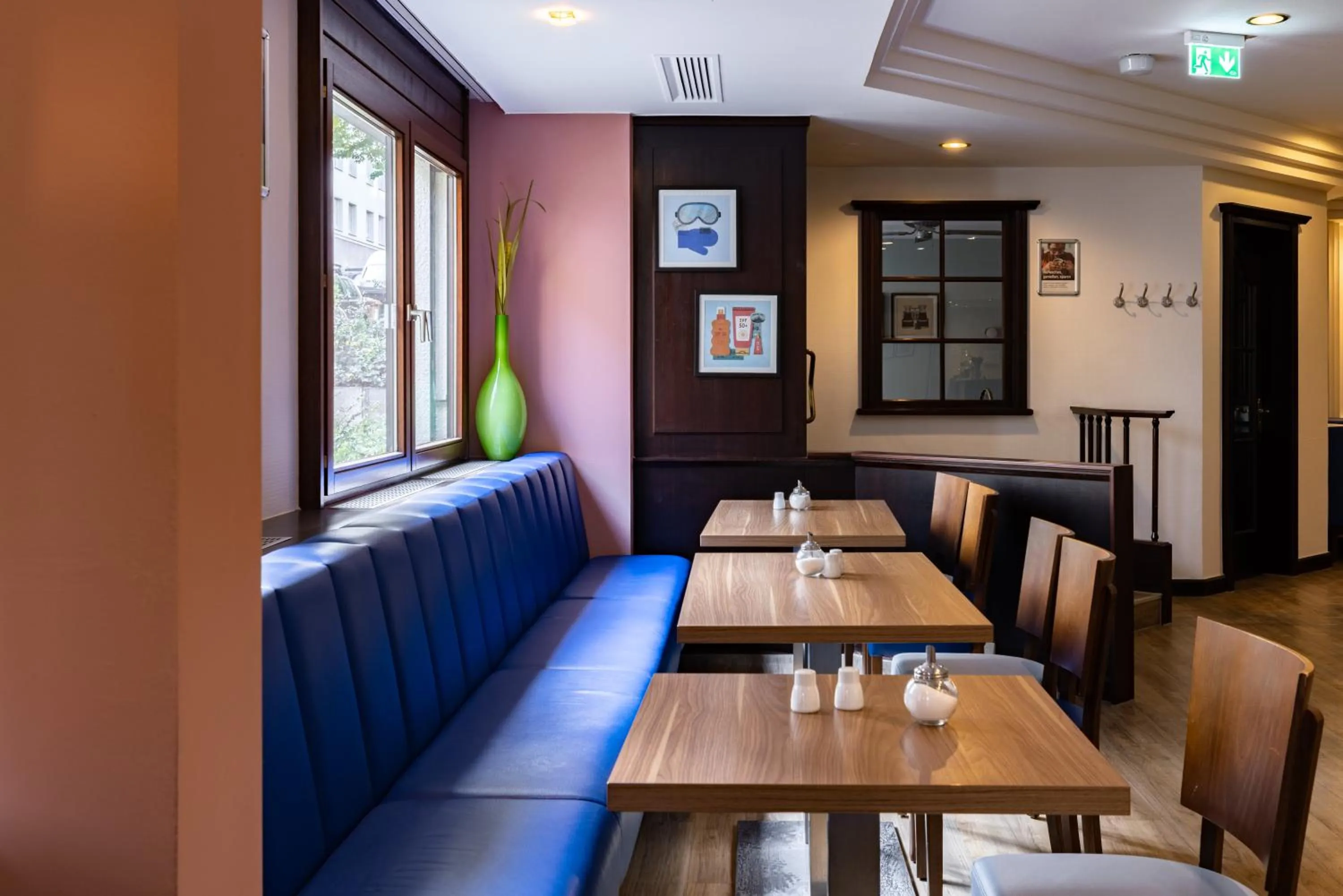 Breakfast in Garner Hotel Stuttgart City Centre by IHG