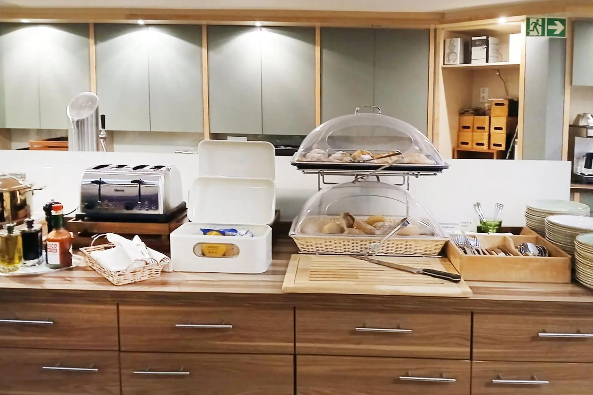 Breakfast in Garner Hotel Stuttgart City Centre by IHG