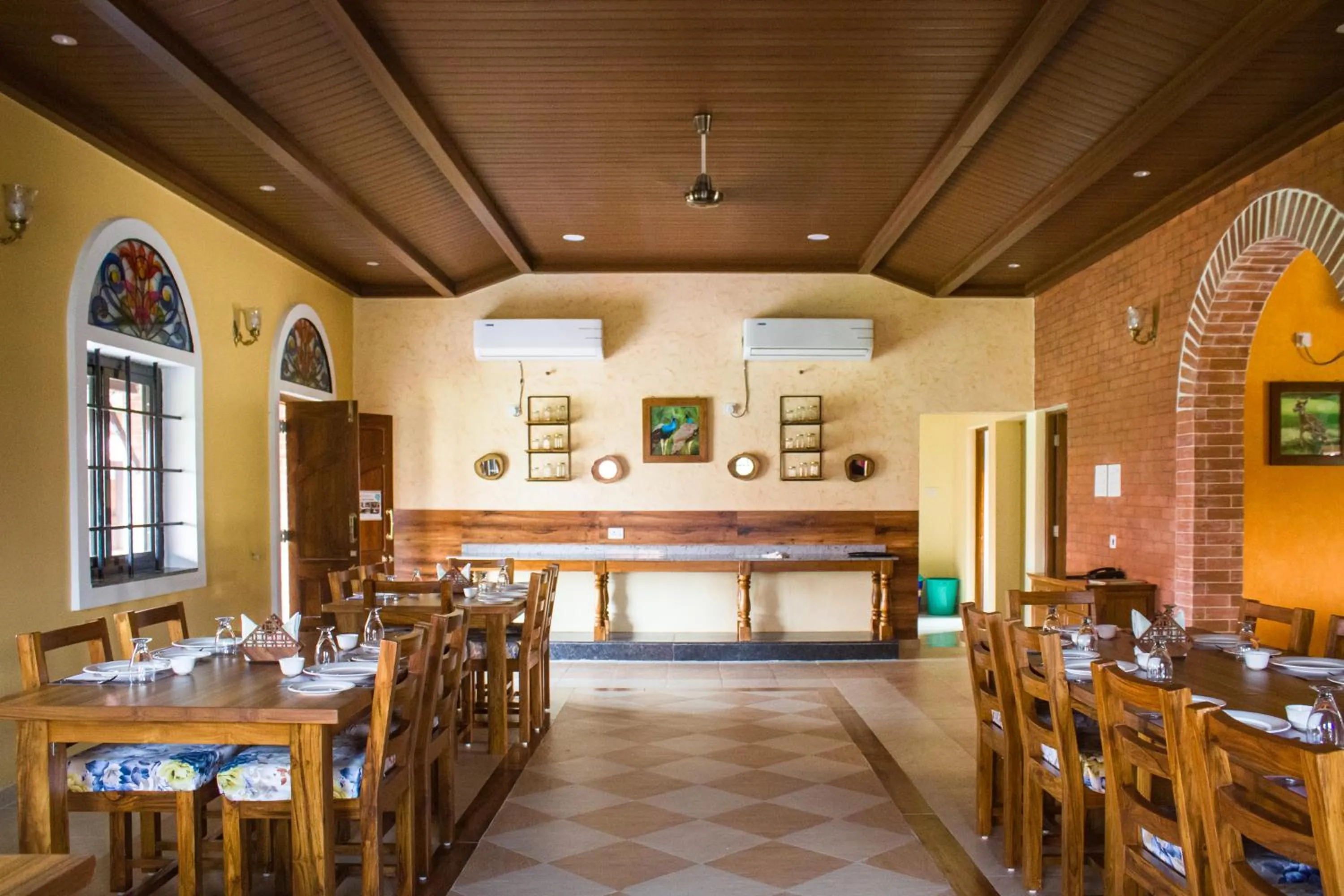 Restaurant/places to eat in Wildcat Resort Tadoba