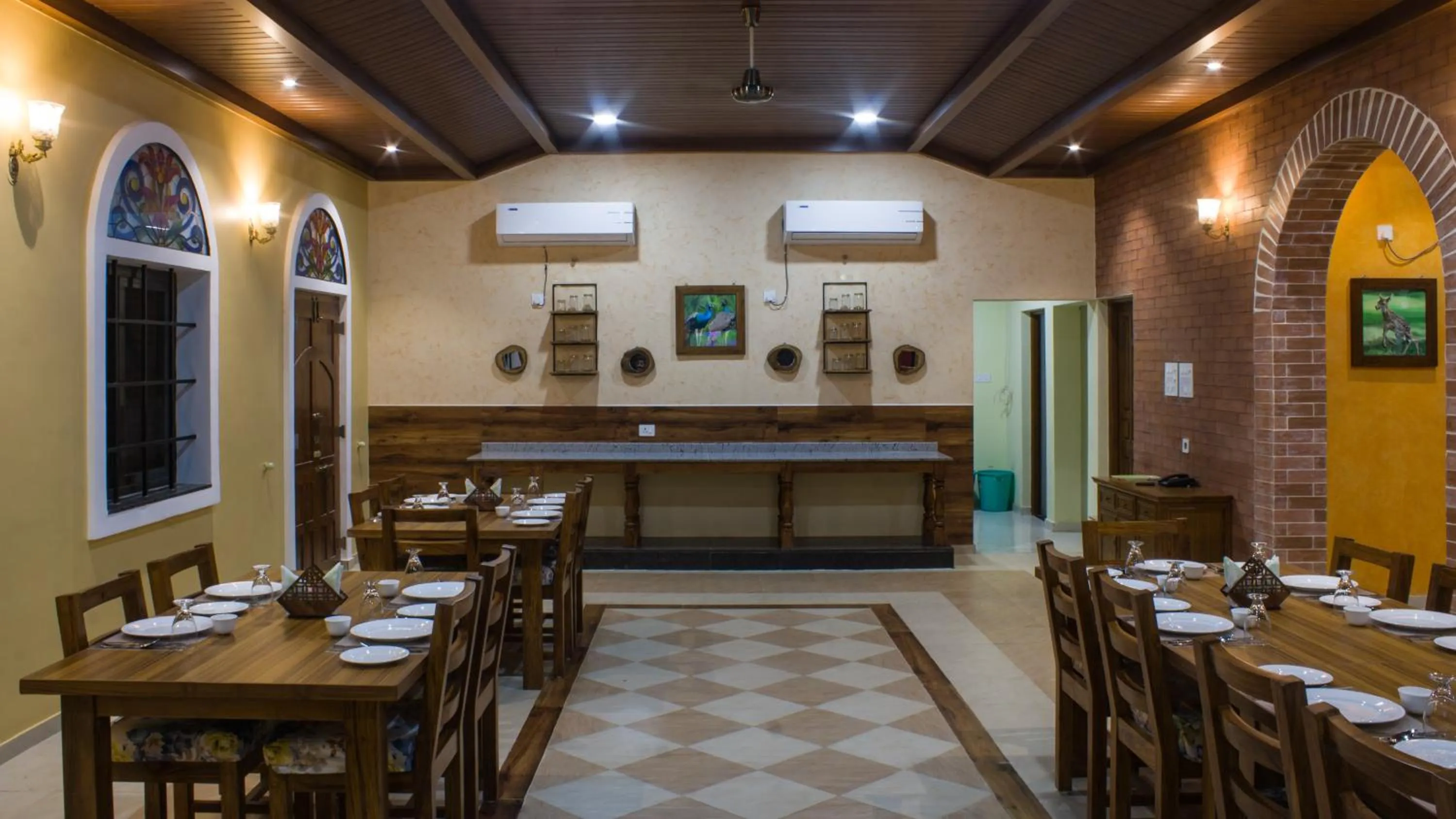 Restaurant/places to eat in Wildcat Resort Tadoba