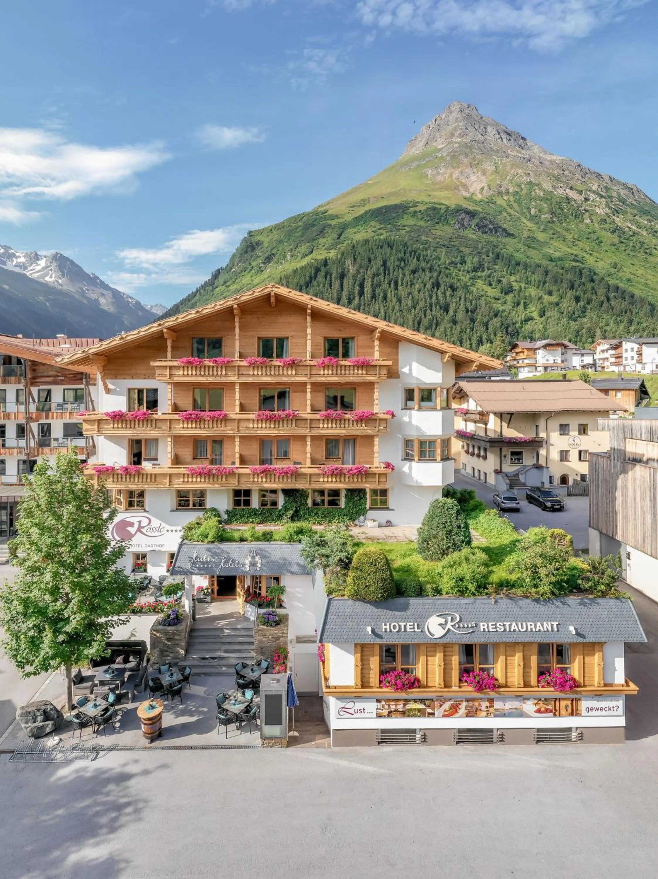 Property building in Hotel Rössle Superior