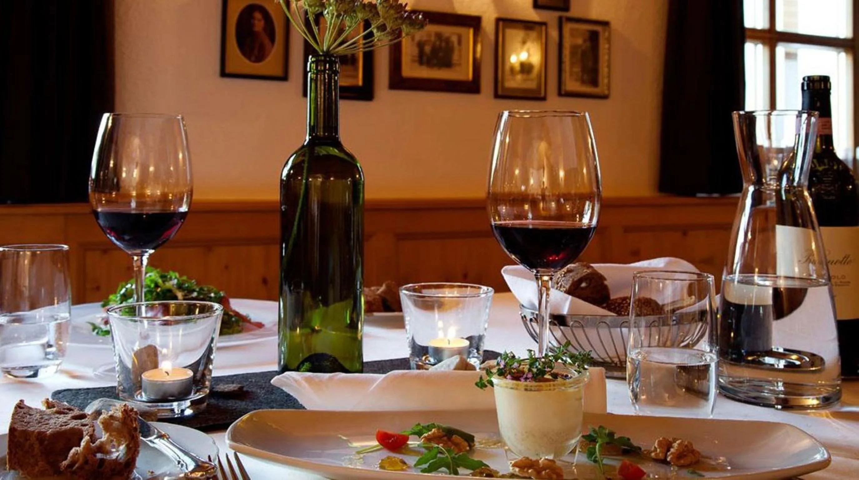 Restaurant/places to eat in Hotel Rössle Superior