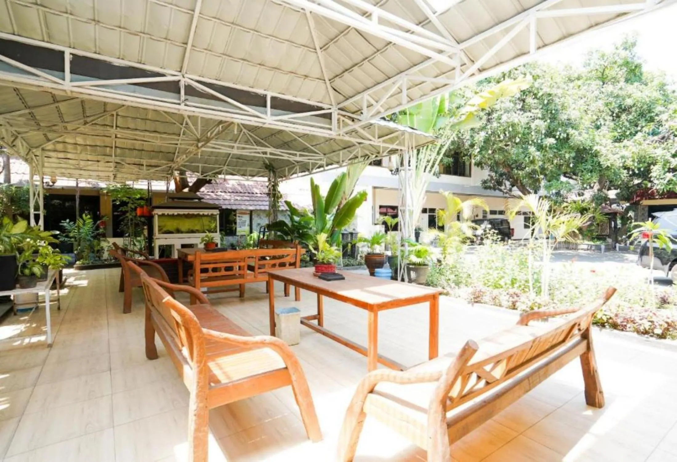 Hotel Suroyo RedPartner