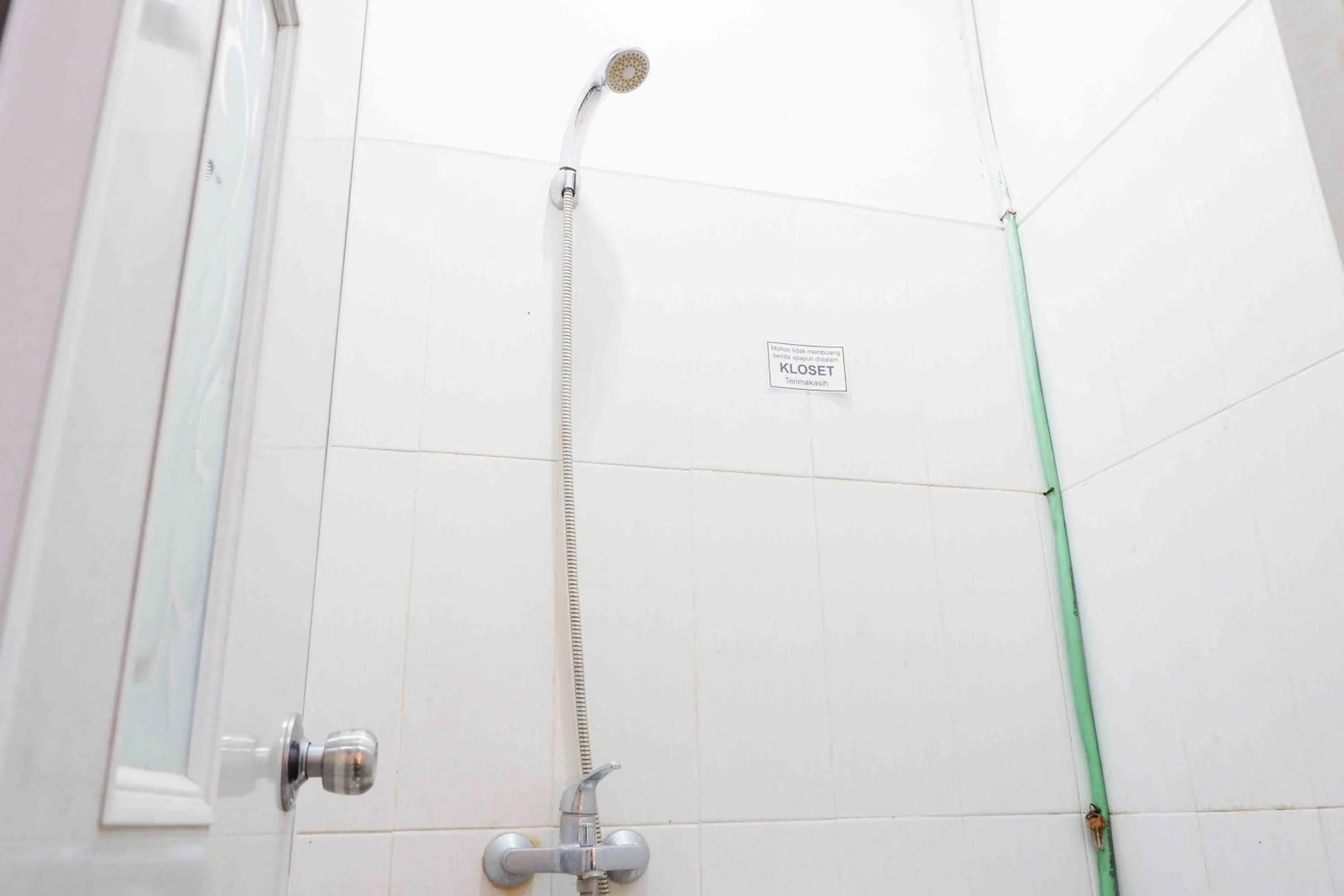 KoolKost near Sindu Kusuma Edupark 2 - Minimum Stay 30 Nights