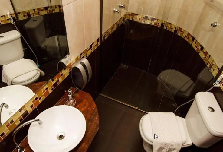 Bathroom in Estrada Real Palace Hotel