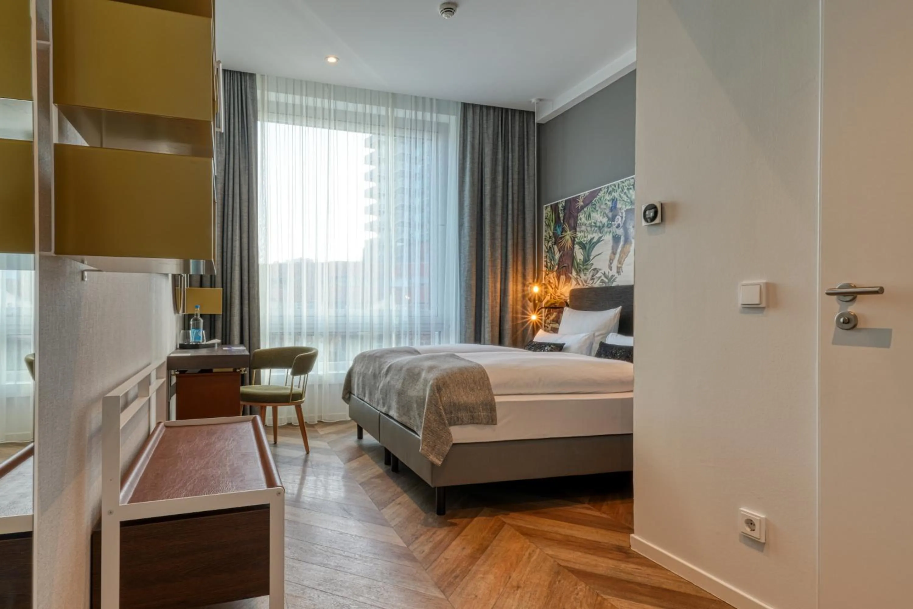 Photo of the whole room, Bed in Vienna House Easy by Wyndham Hamburg Bergedorf