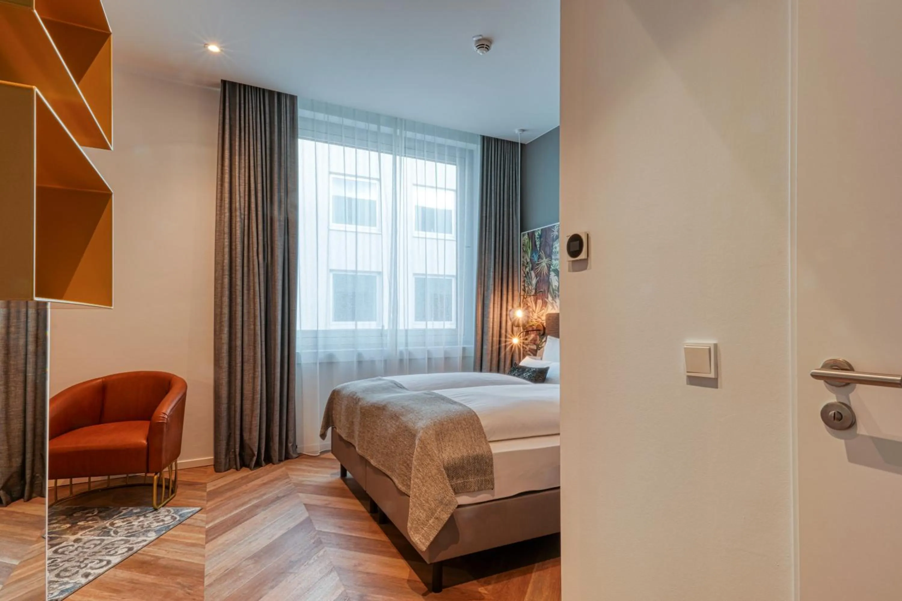 Photo of the whole room, Bed in Vienna House Easy by Wyndham Hamburg Bergedorf