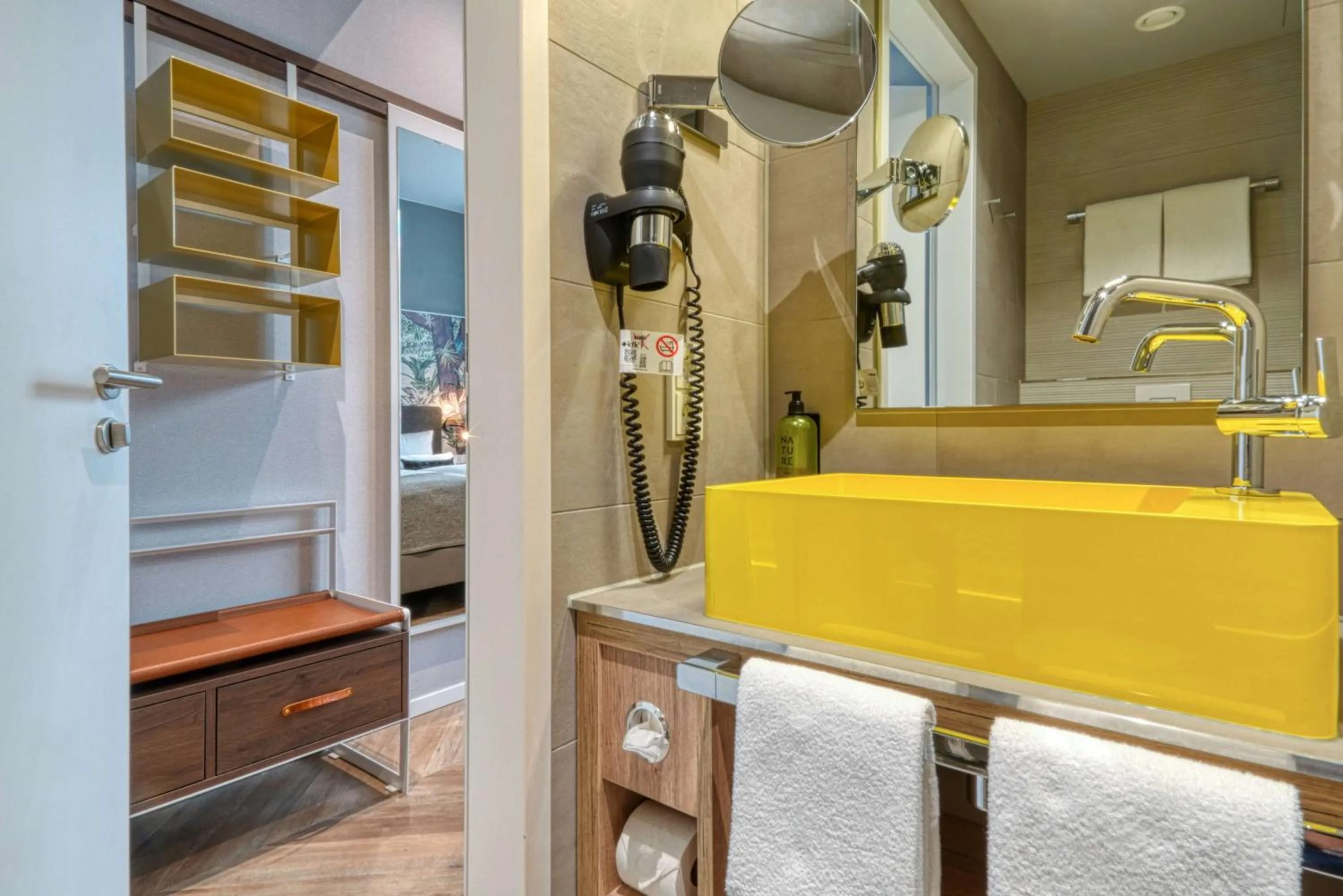 Bathroom in Vienna House Easy by Wyndham Hamburg Bergedorf