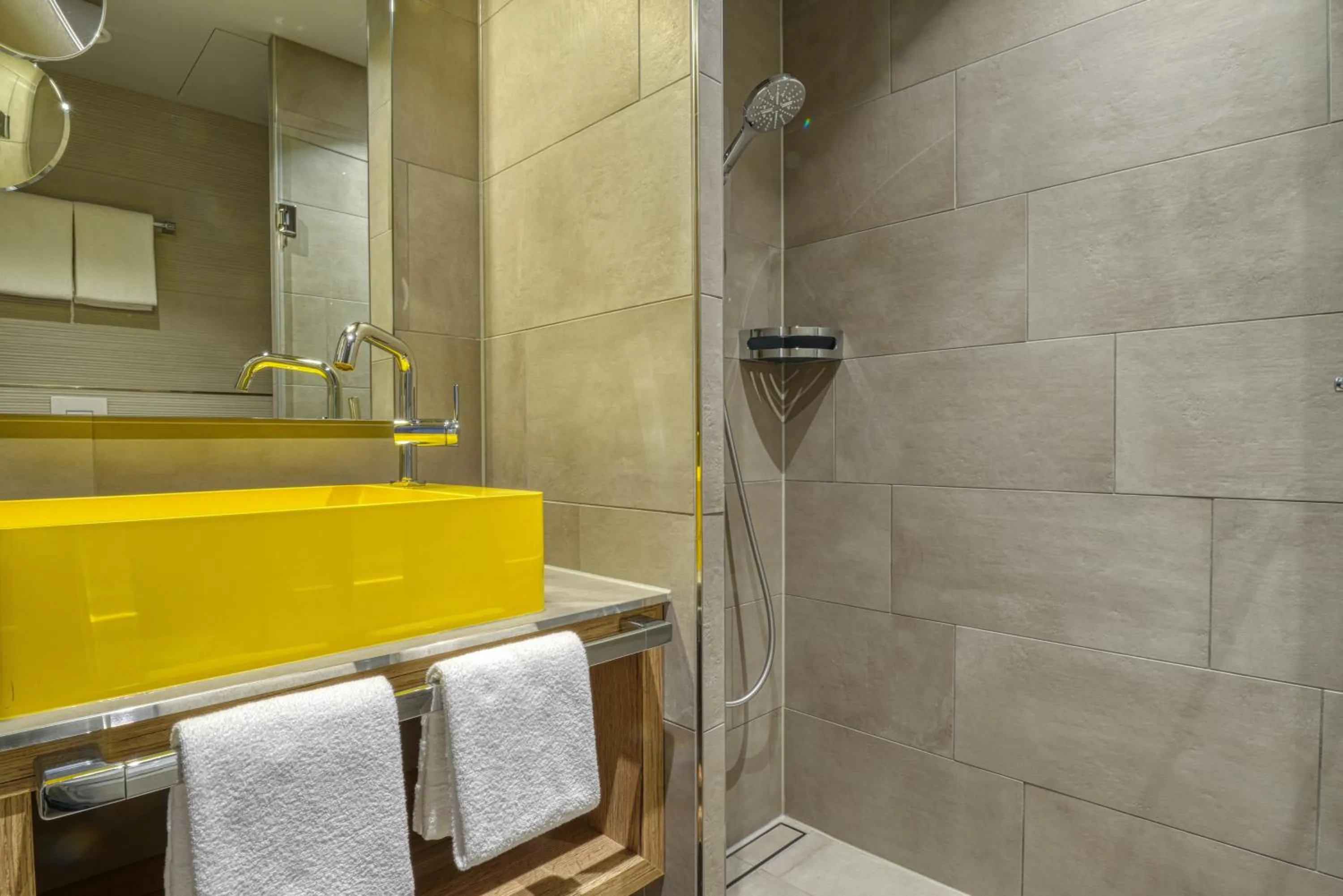 Bathroom in Vienna House Easy by Wyndham Hamburg Bergedorf