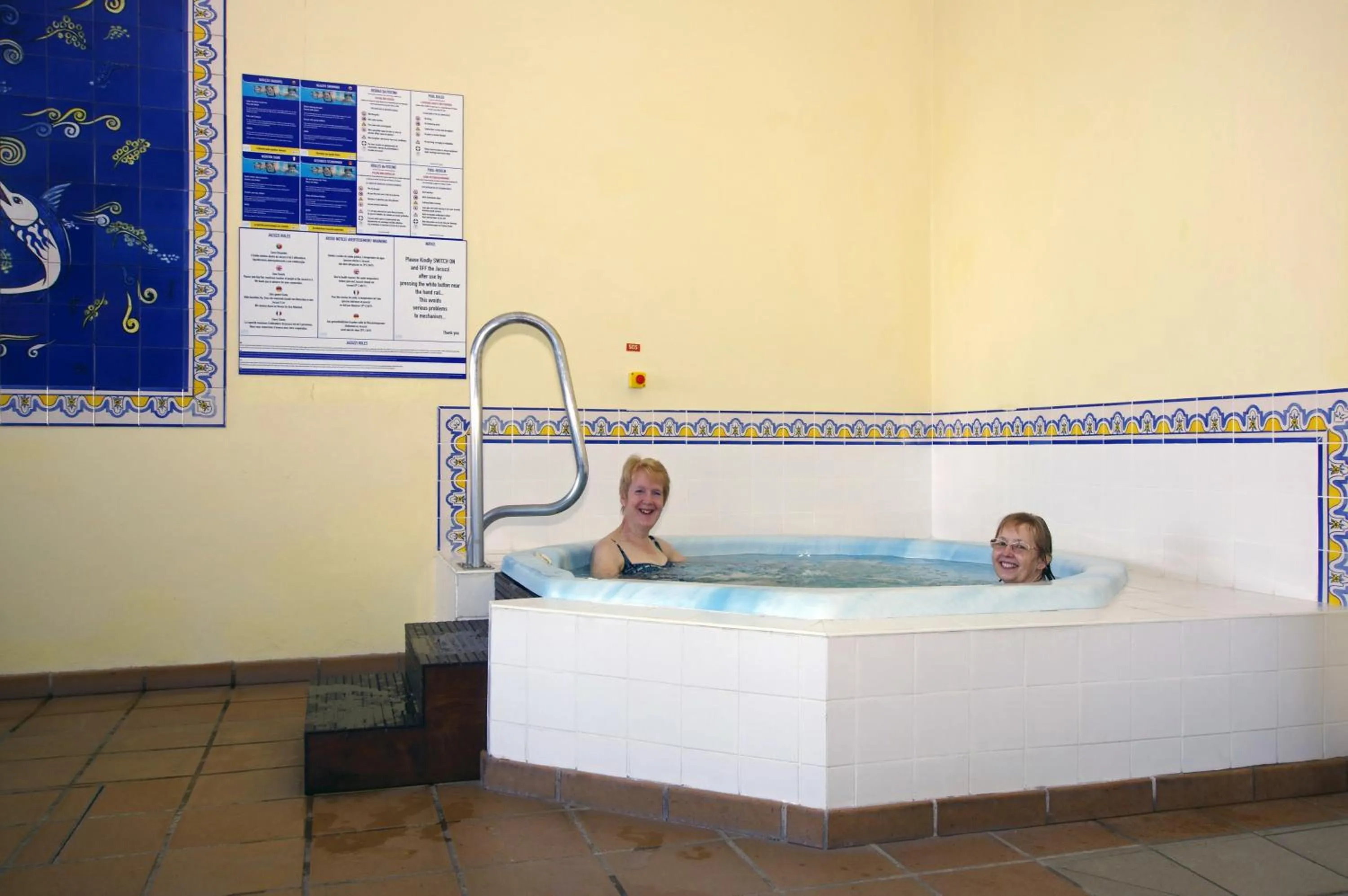 Hot Tub in Village Cabo Girao