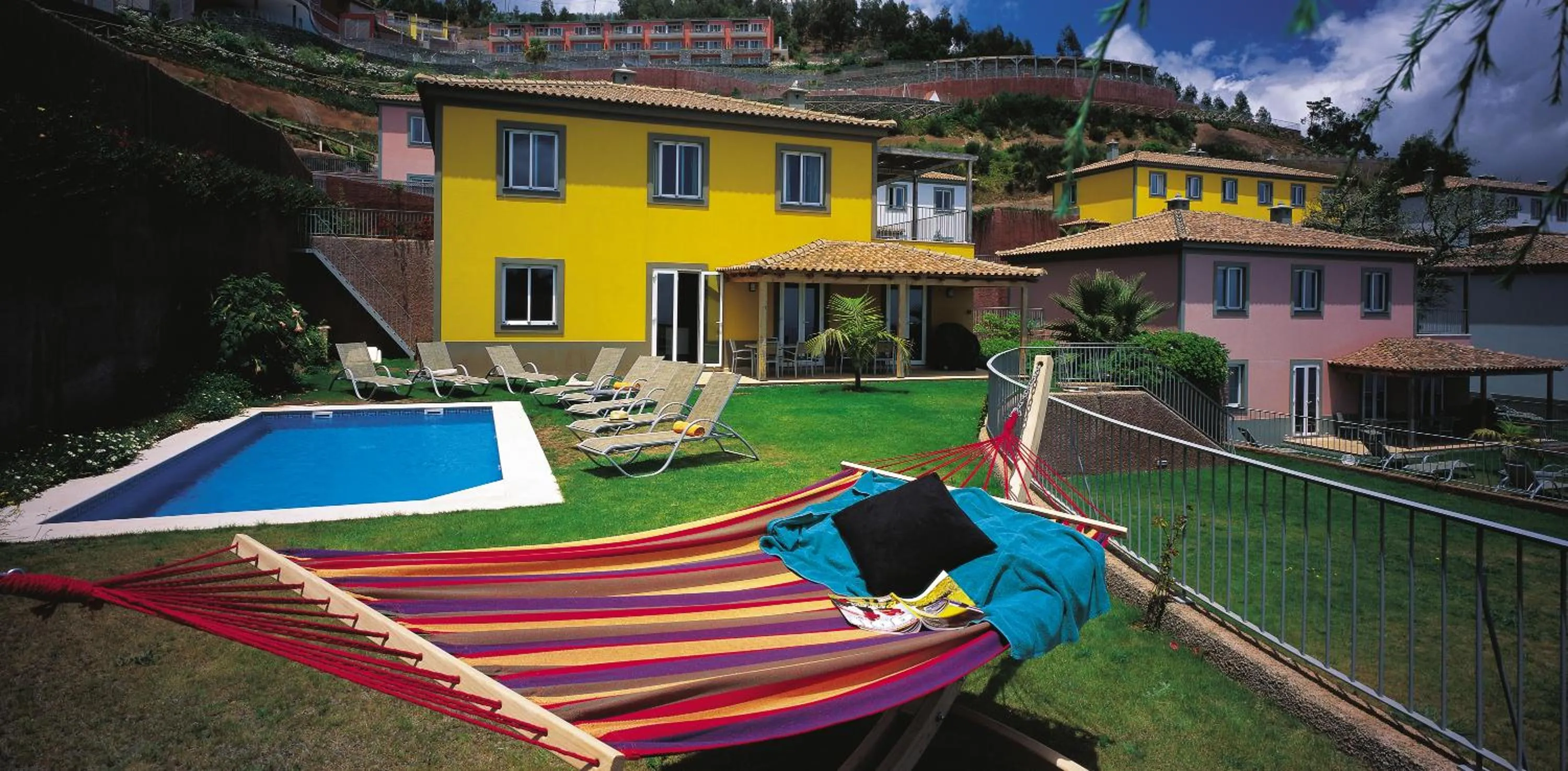 Swimming pool in Village Cabo Girao