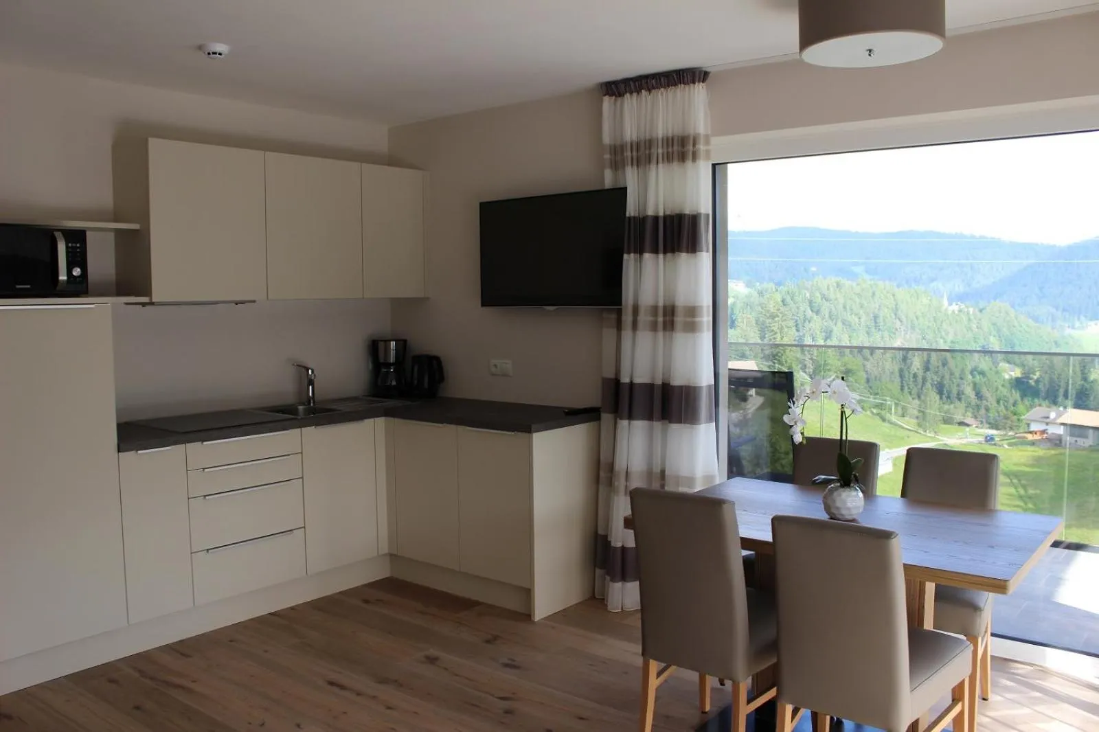 Decorative detail in Apartment Hotel Christine