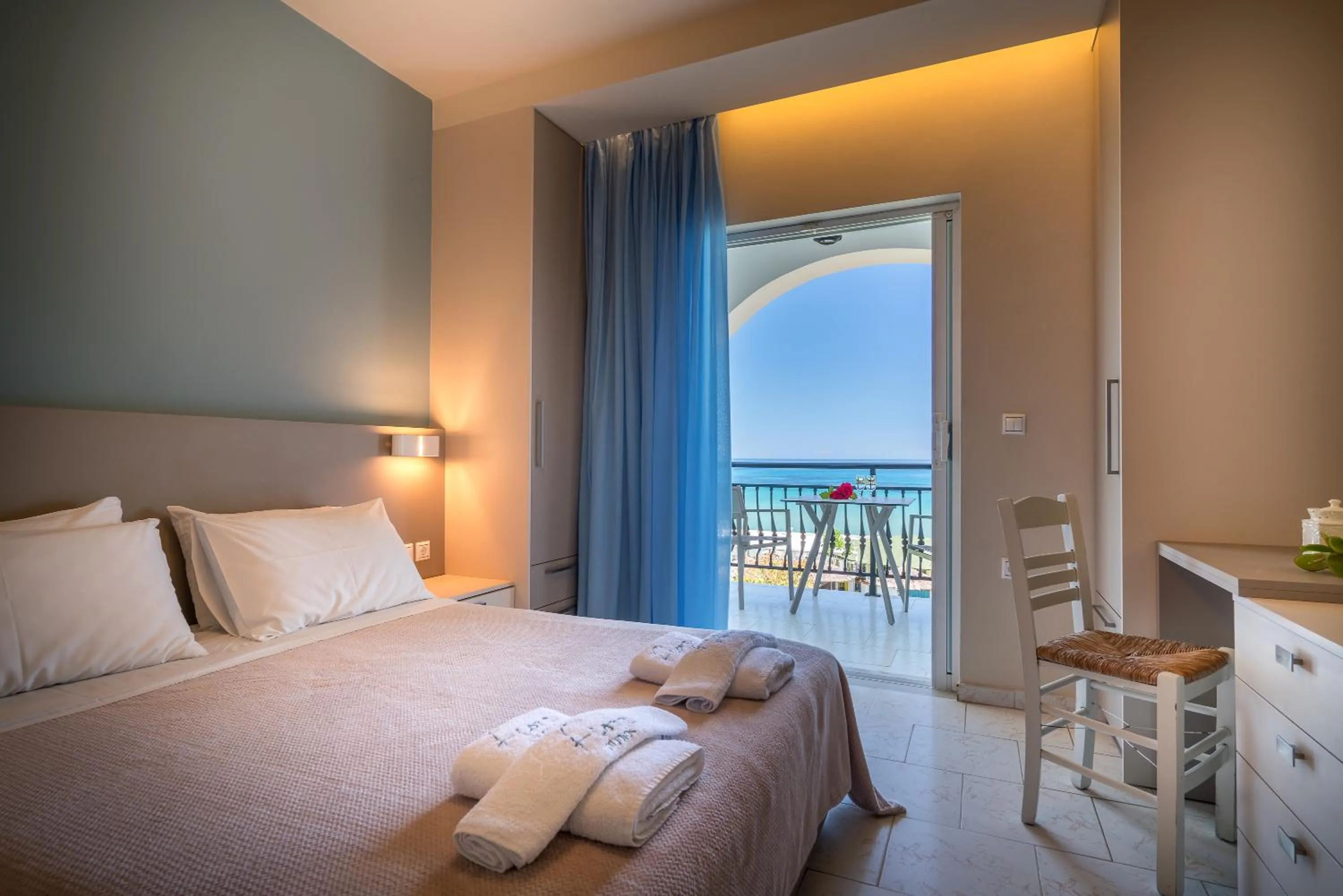 Photo of the whole room in Fiore Beach Studios