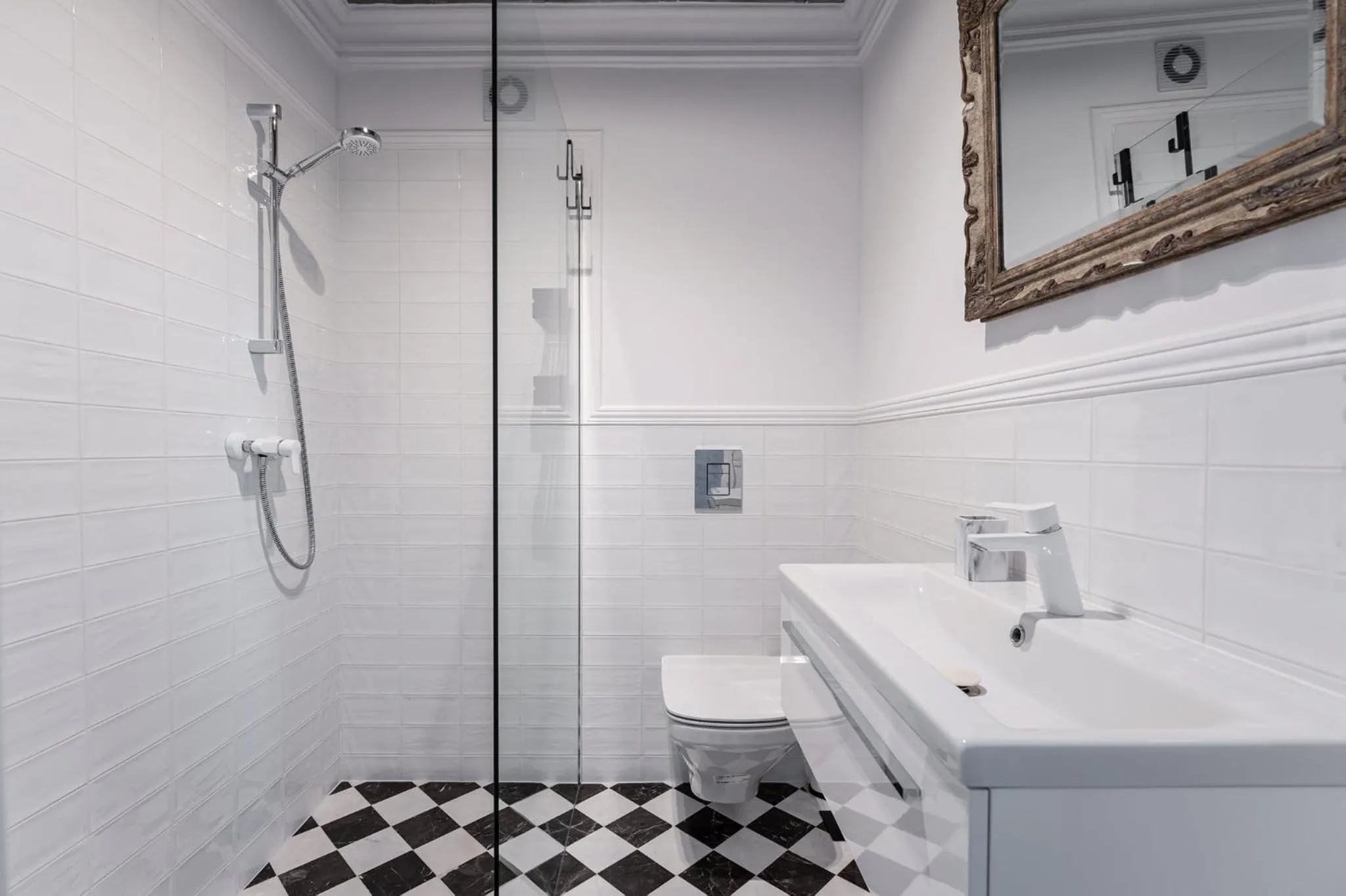 Shower in Apartamenty Przystanek Przy Klifie