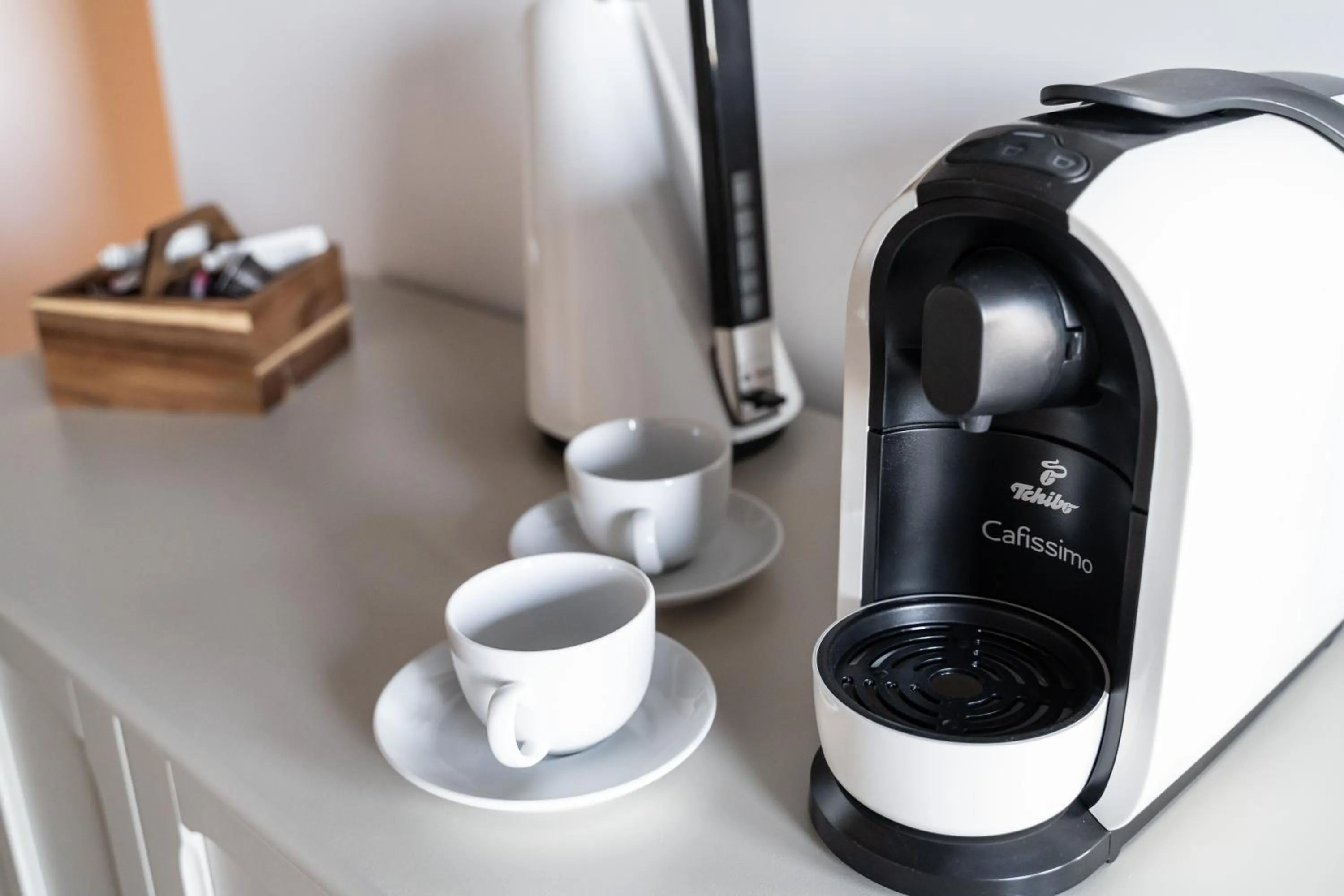 Coffee/tea facilities in Apartamenty Przystanek Przy Klifie