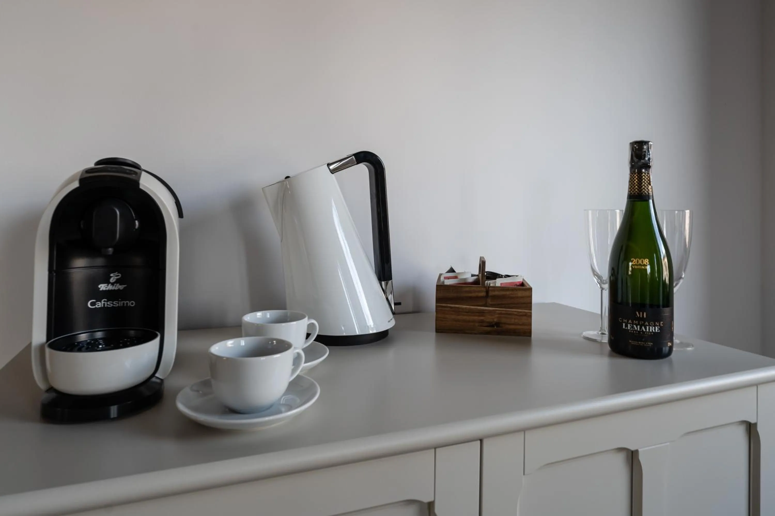 Coffee/tea facilities in Apartamenty Przystanek Przy Klifie