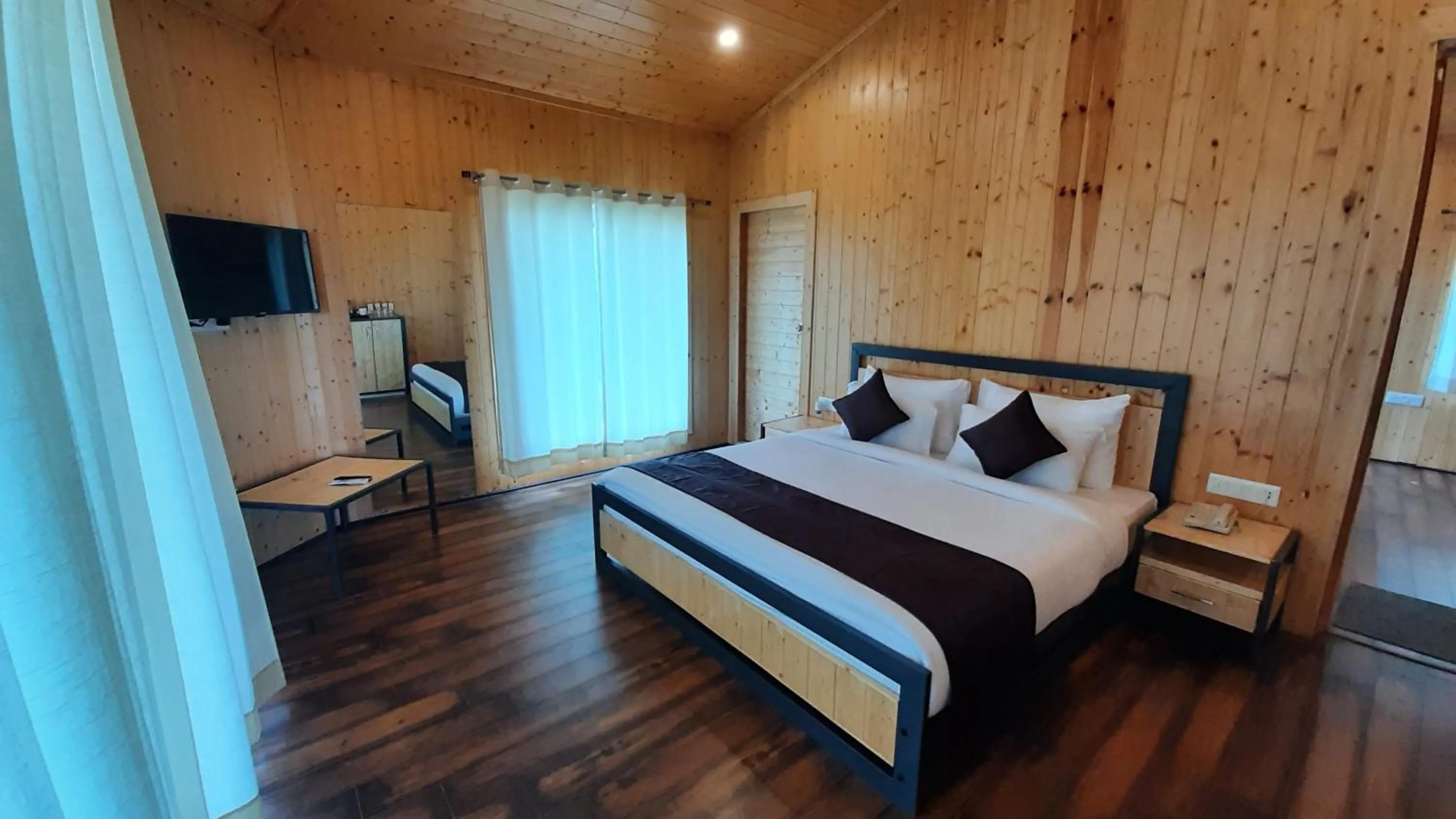 Bed in The Woods Retreat