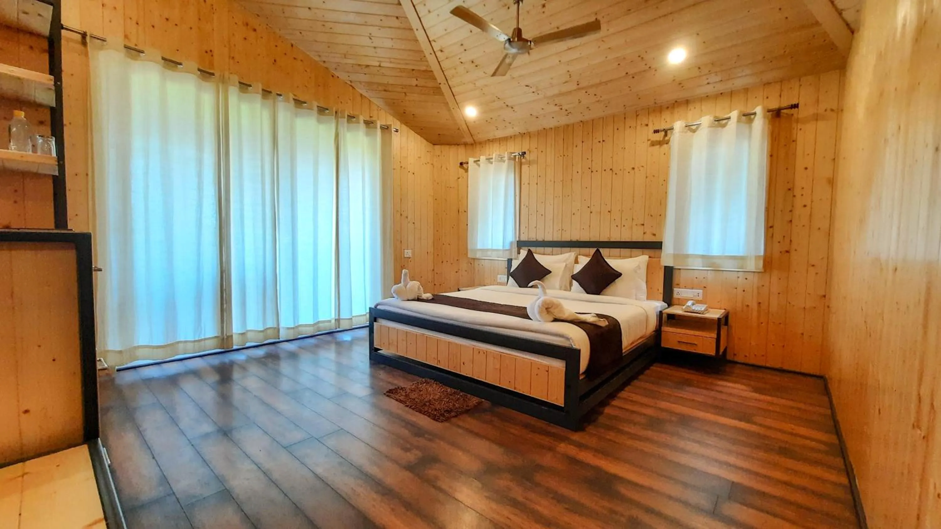 Bed in The Woods Retreat