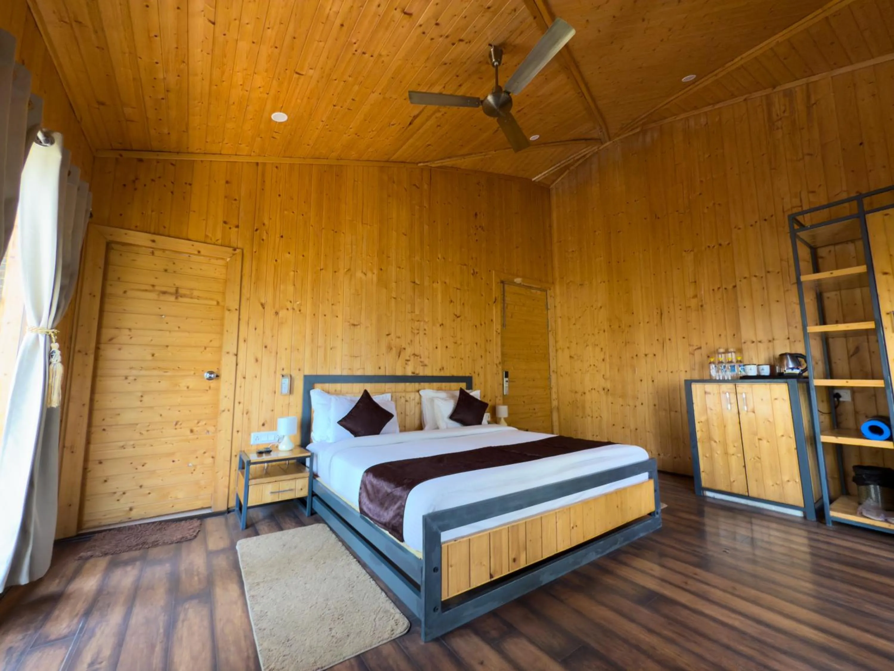 Bed in The Woods Retreat