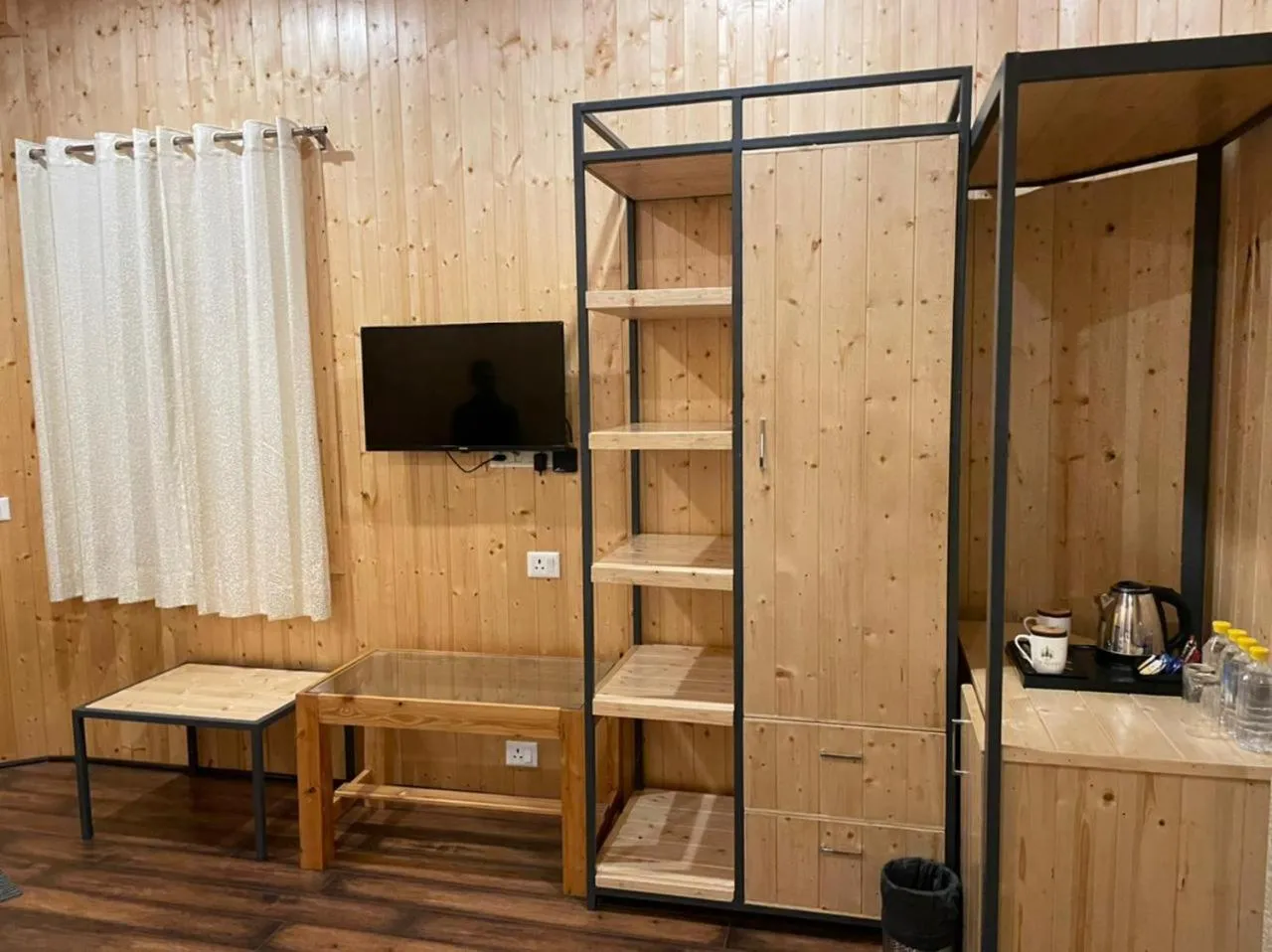 TV and multimedia in The Woods Retreat