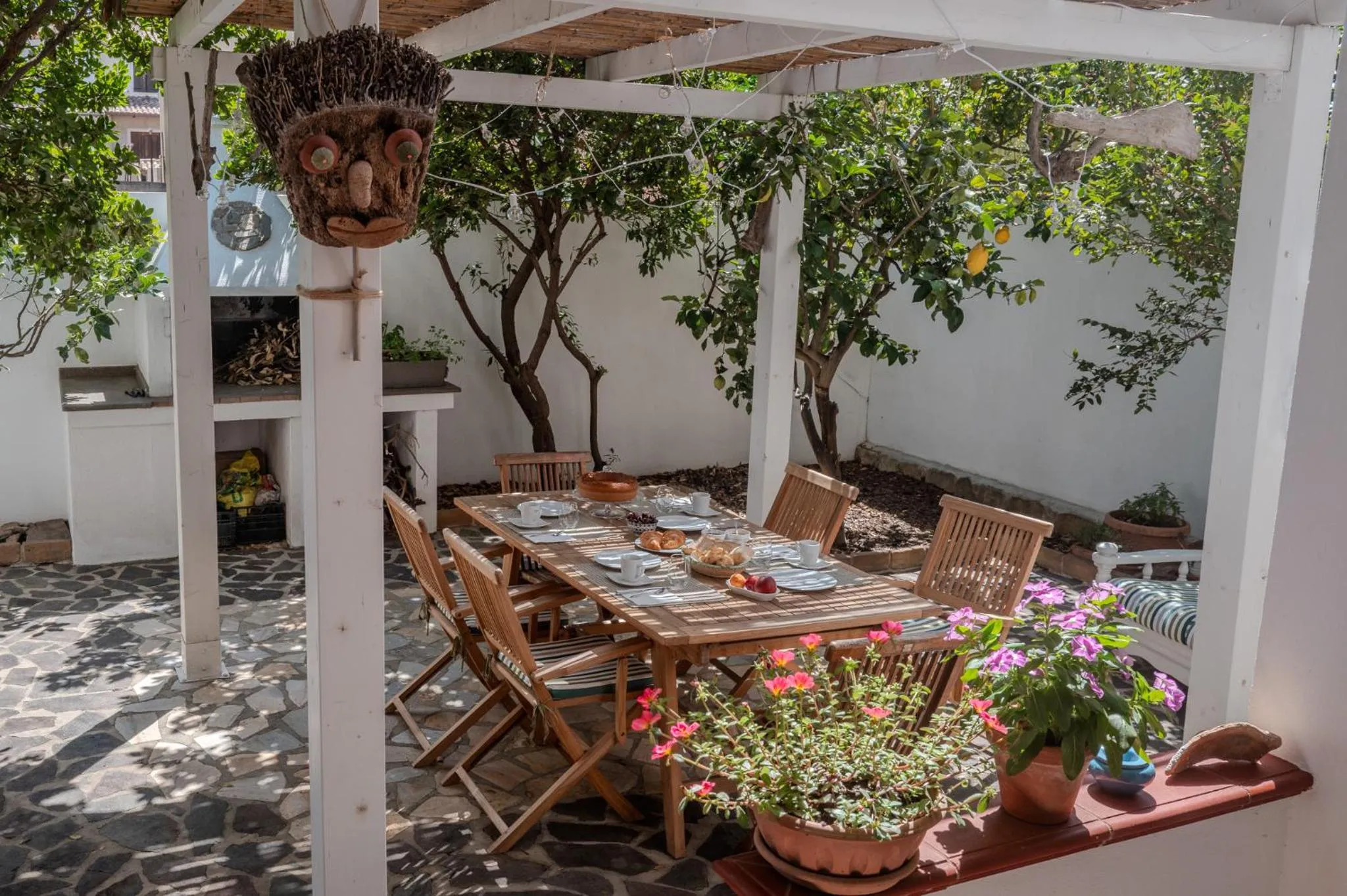 Garden in I Ginepri B&B