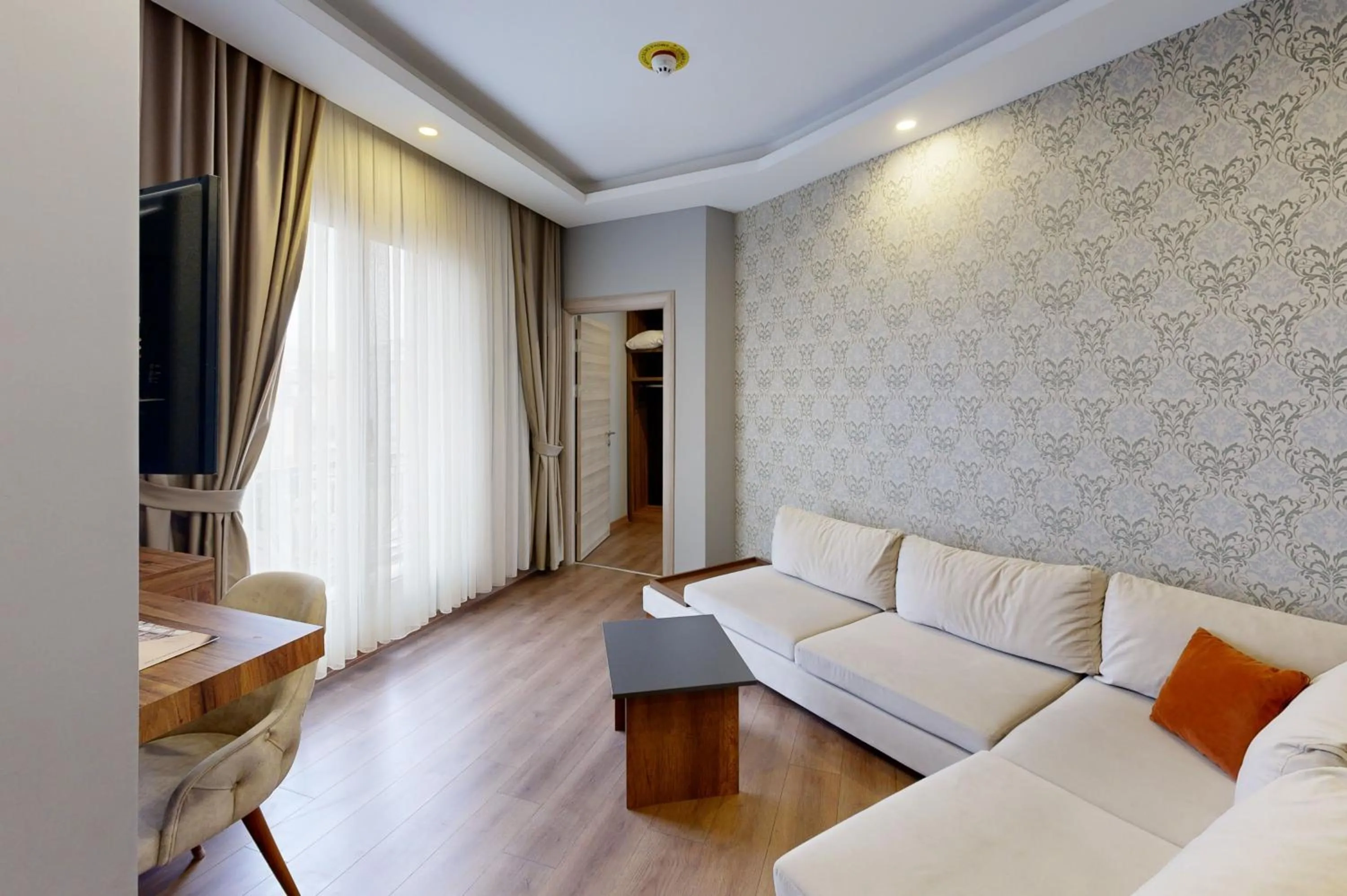 Bed in King City Hotel Istanbul Ataturk Airport
