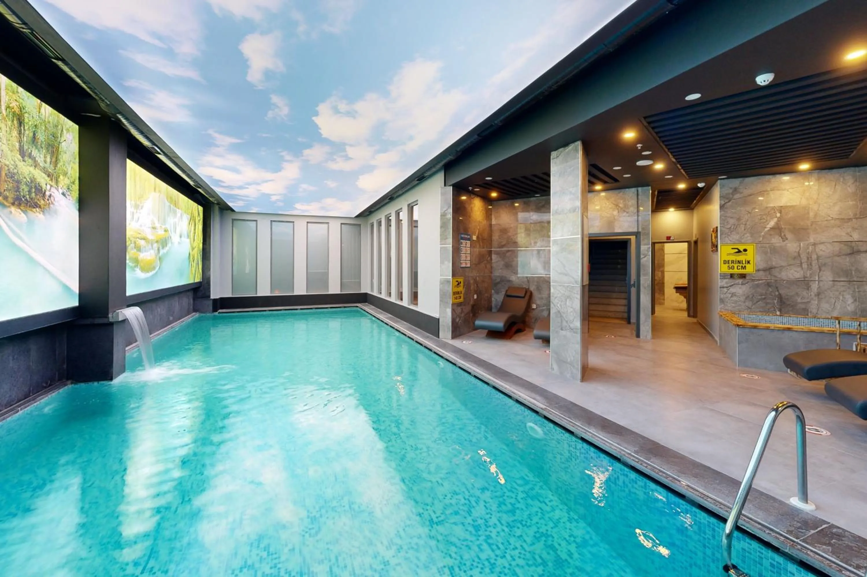 Pool view in King City Hotel Istanbul Ataturk Airport