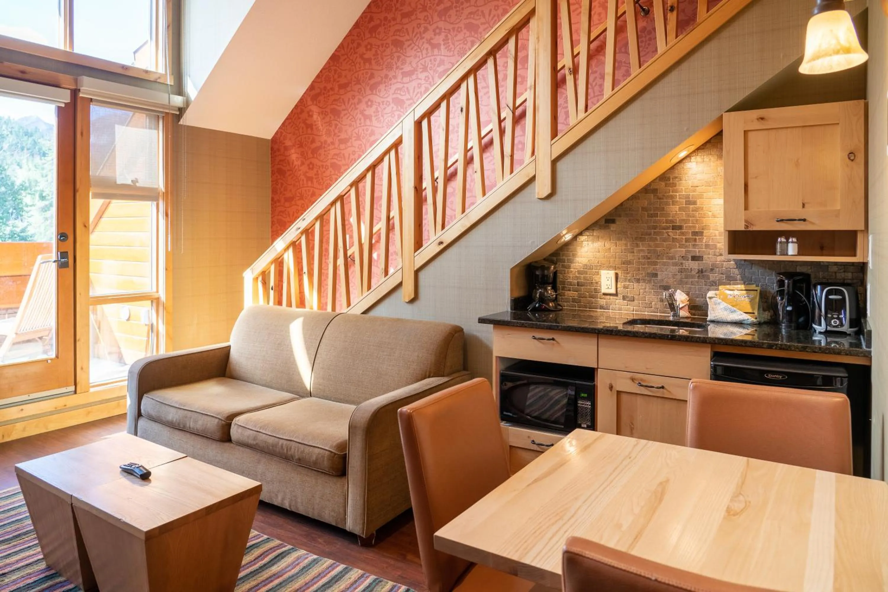 Living room in Fox Hotel and Suites