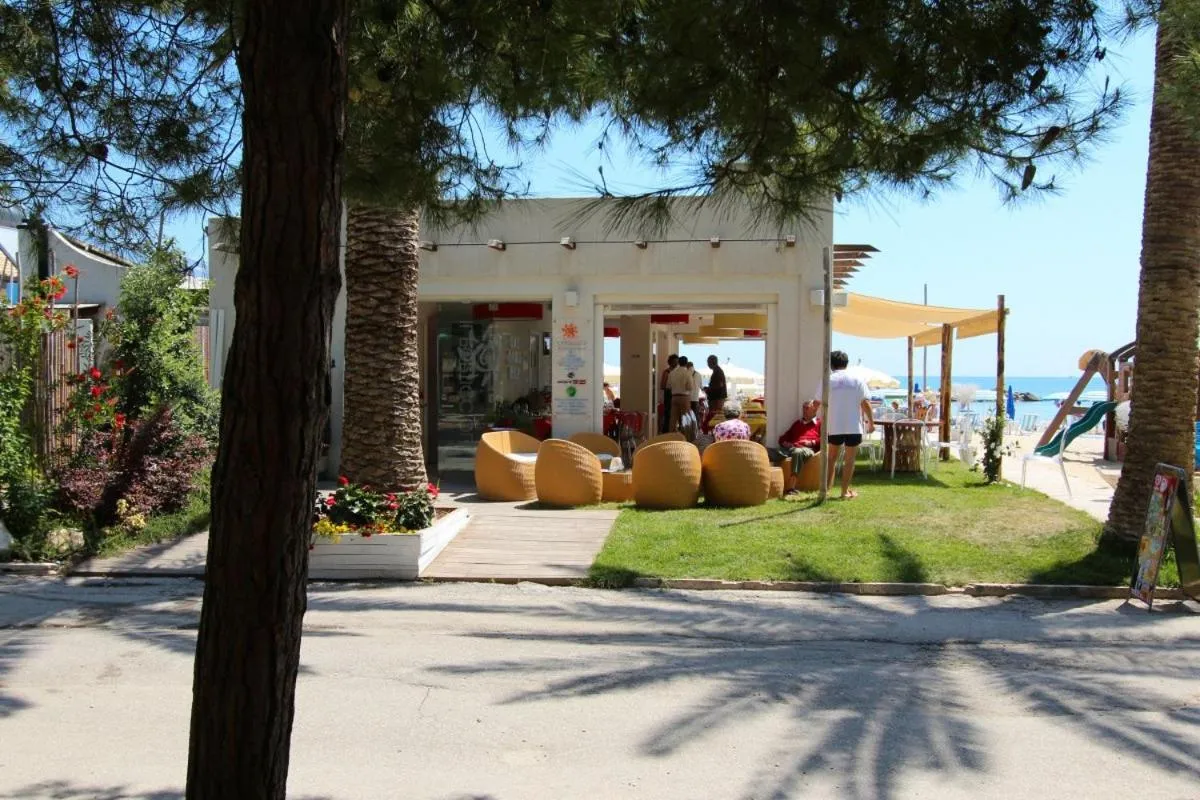 Restaurant/places to eat in Residence Stella Marina