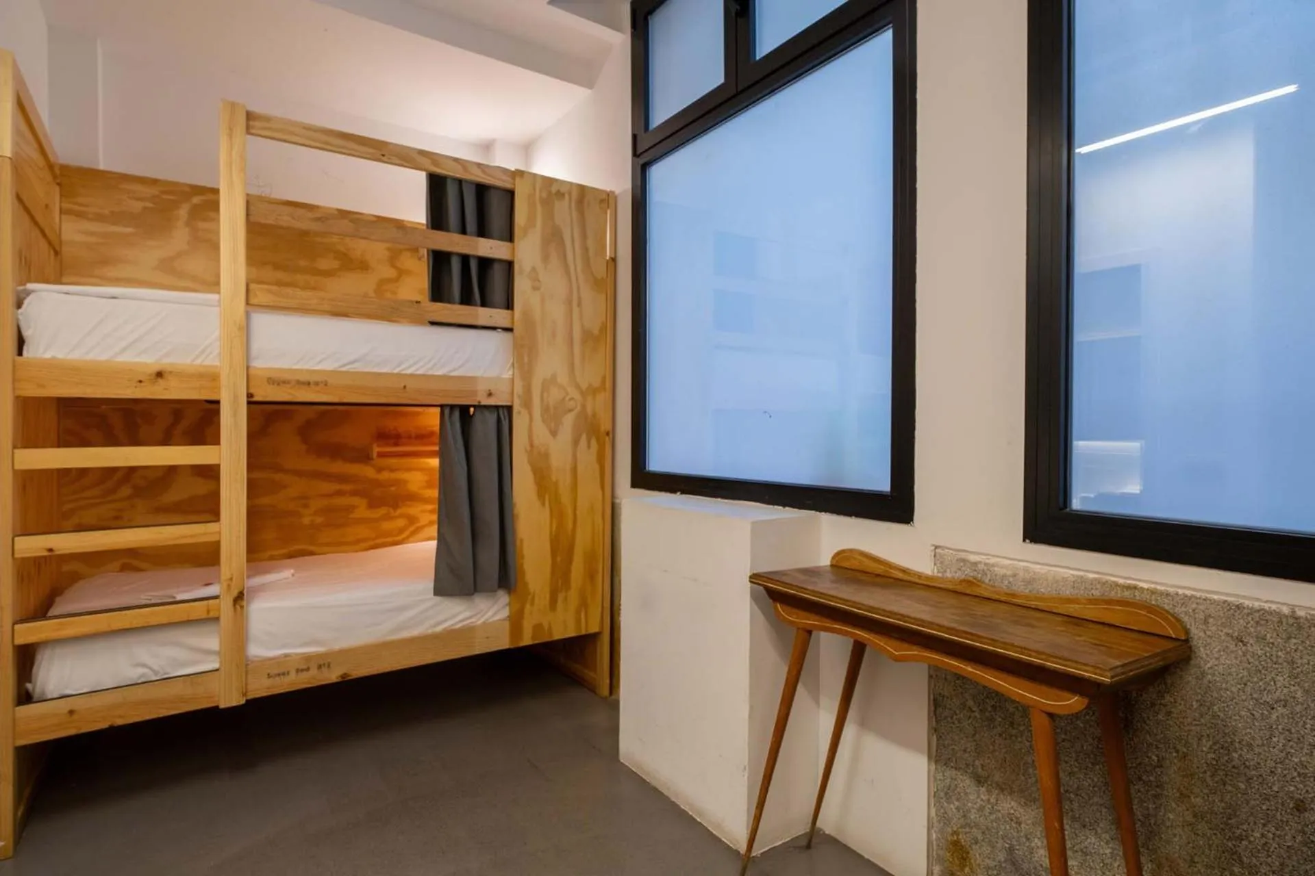 Photo of the whole room, Bed in The Hat Madrid