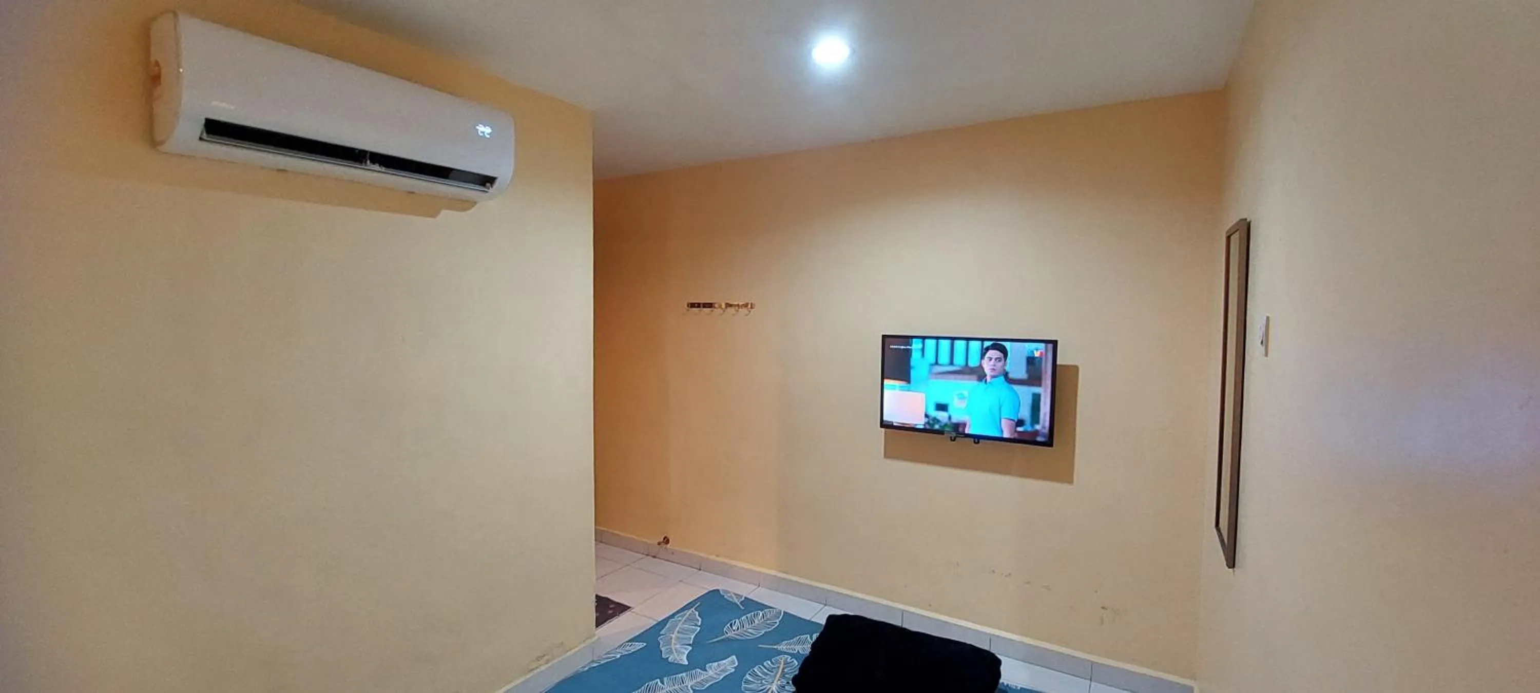 Bedroom in RELAX HOTEL