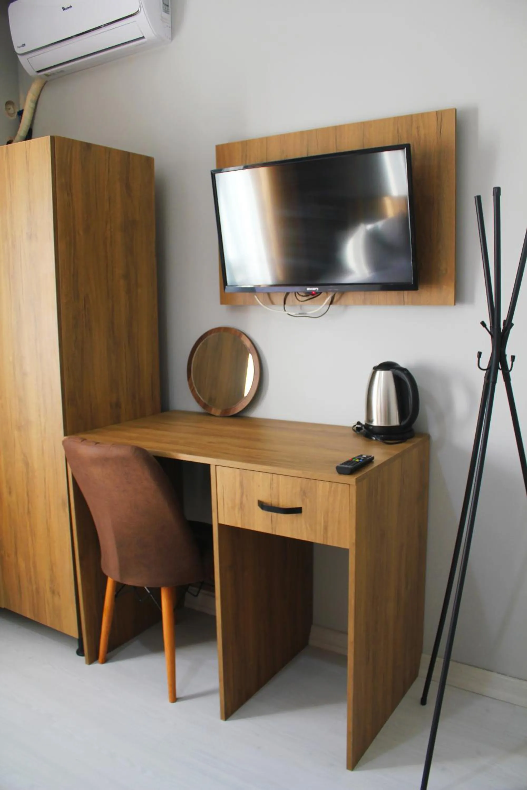 TV and multimedia in Karhal Hotel