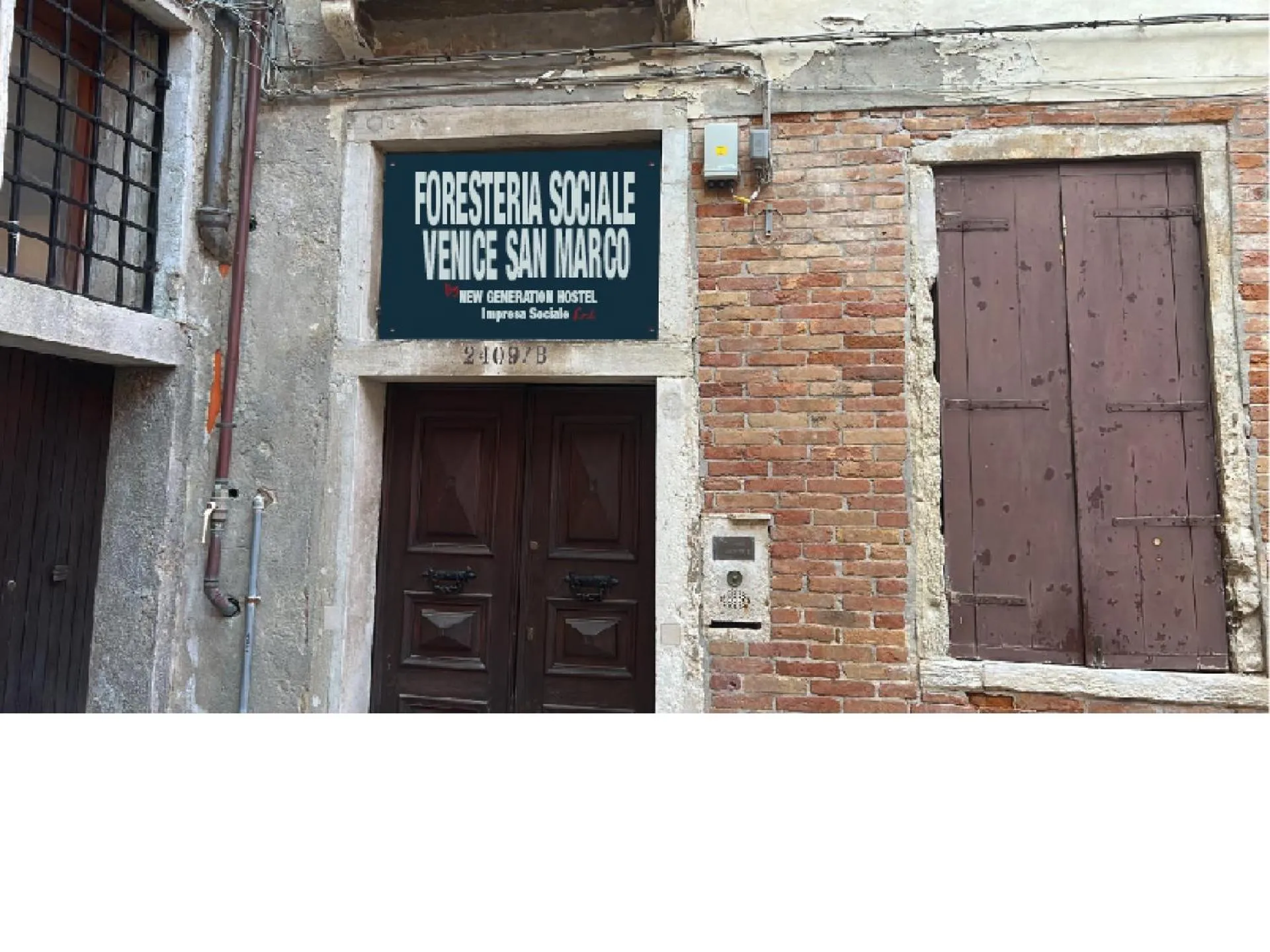 Property building in FORESTERIA SOCIALE VENICE SAN MARCO by NEW GENERATION HOSTEL