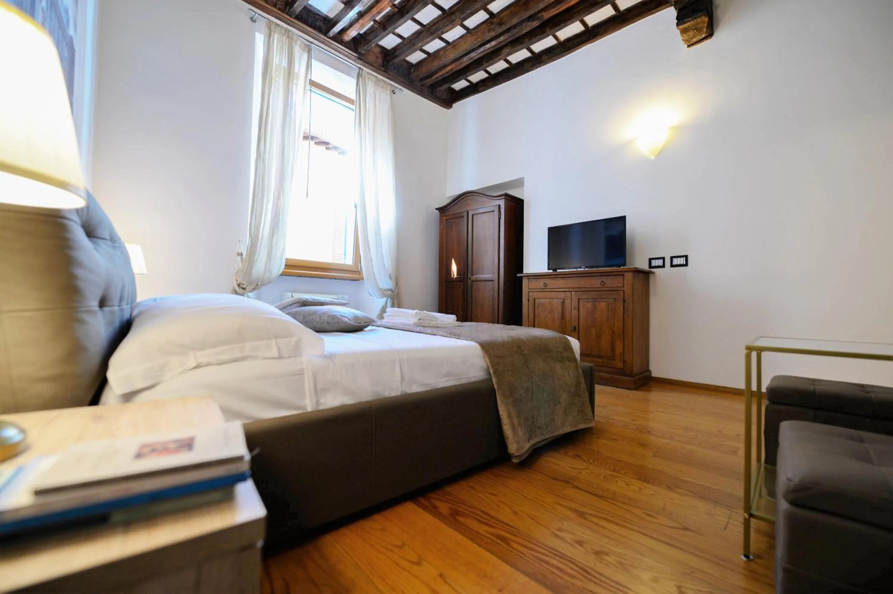 Bedroom, Bed in Campo De Fiori Relais