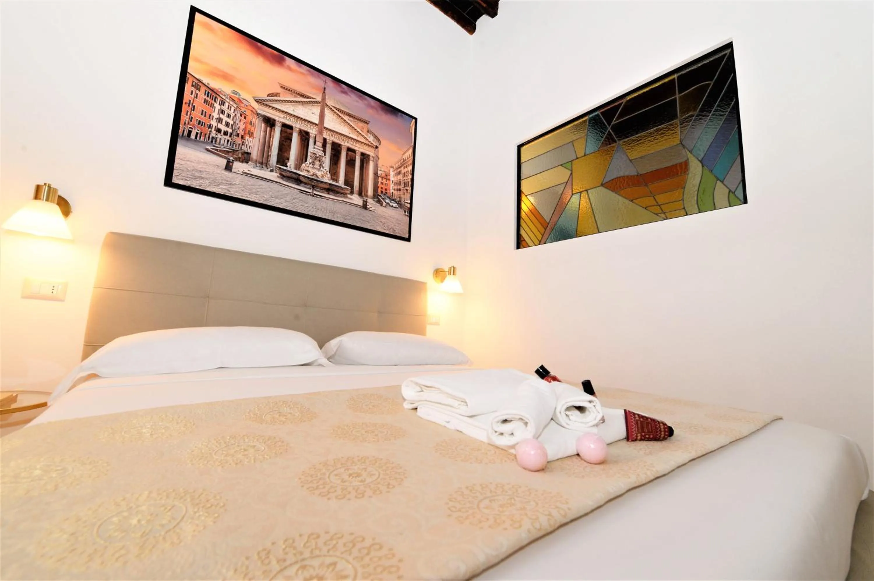 Bed in Campo De Fiori Relais