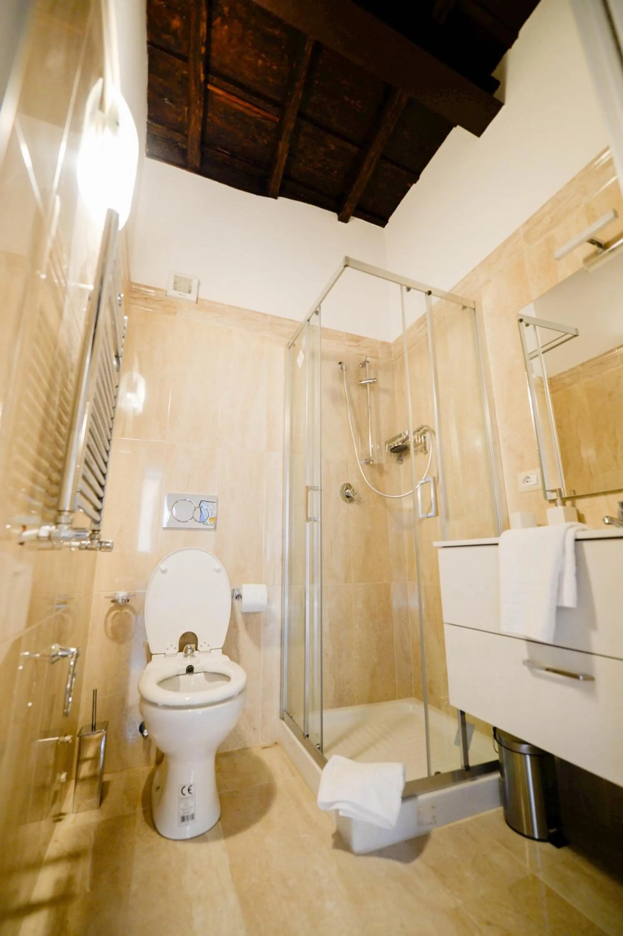 Bathroom in Campo De Fiori Relais