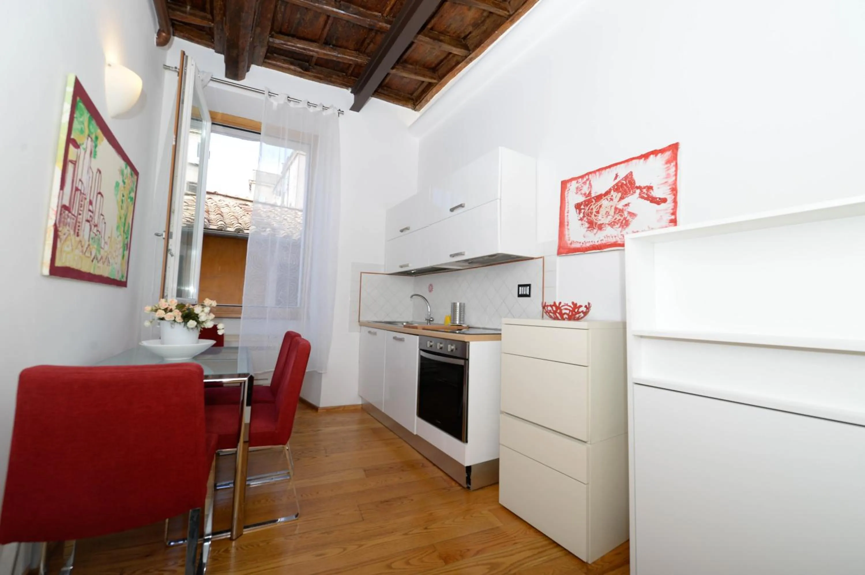 Kitchen or kitchenette in Campo De Fiori Relais