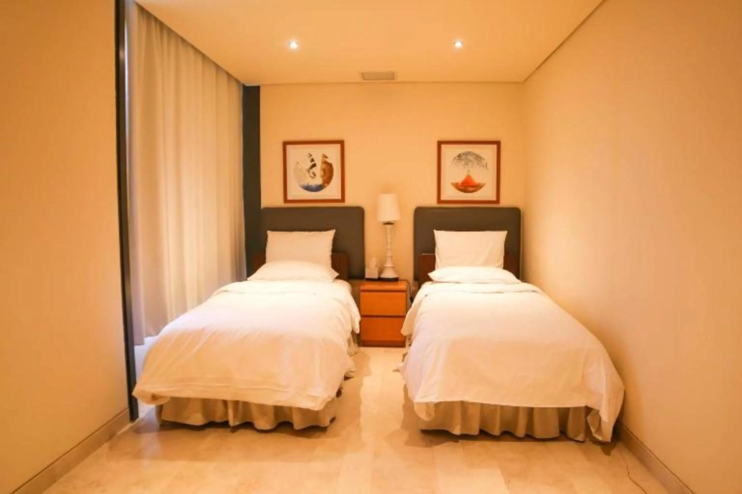 Bed in Hilton Kuwait Resort